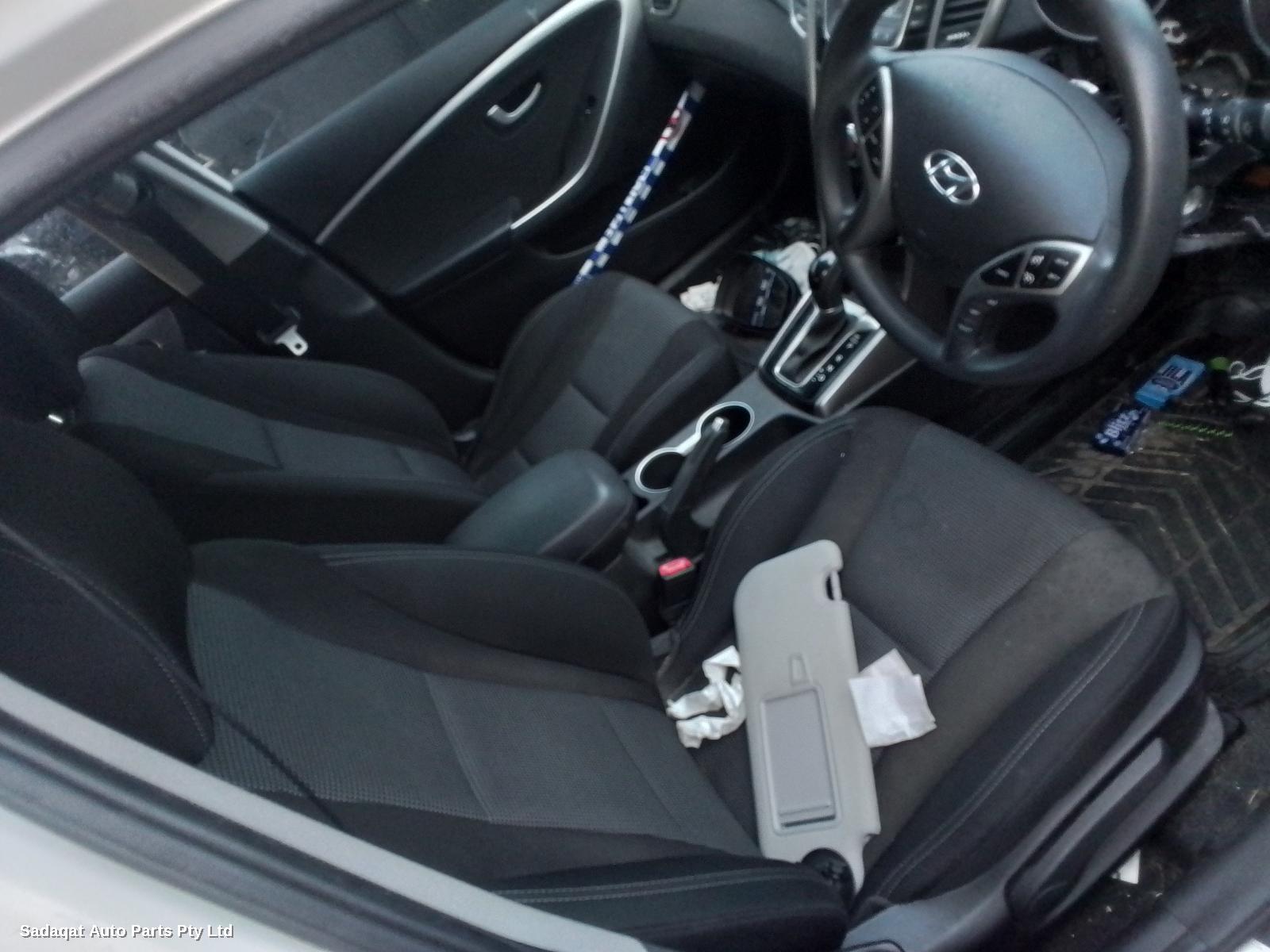Hyundai I30 Rear Garnish