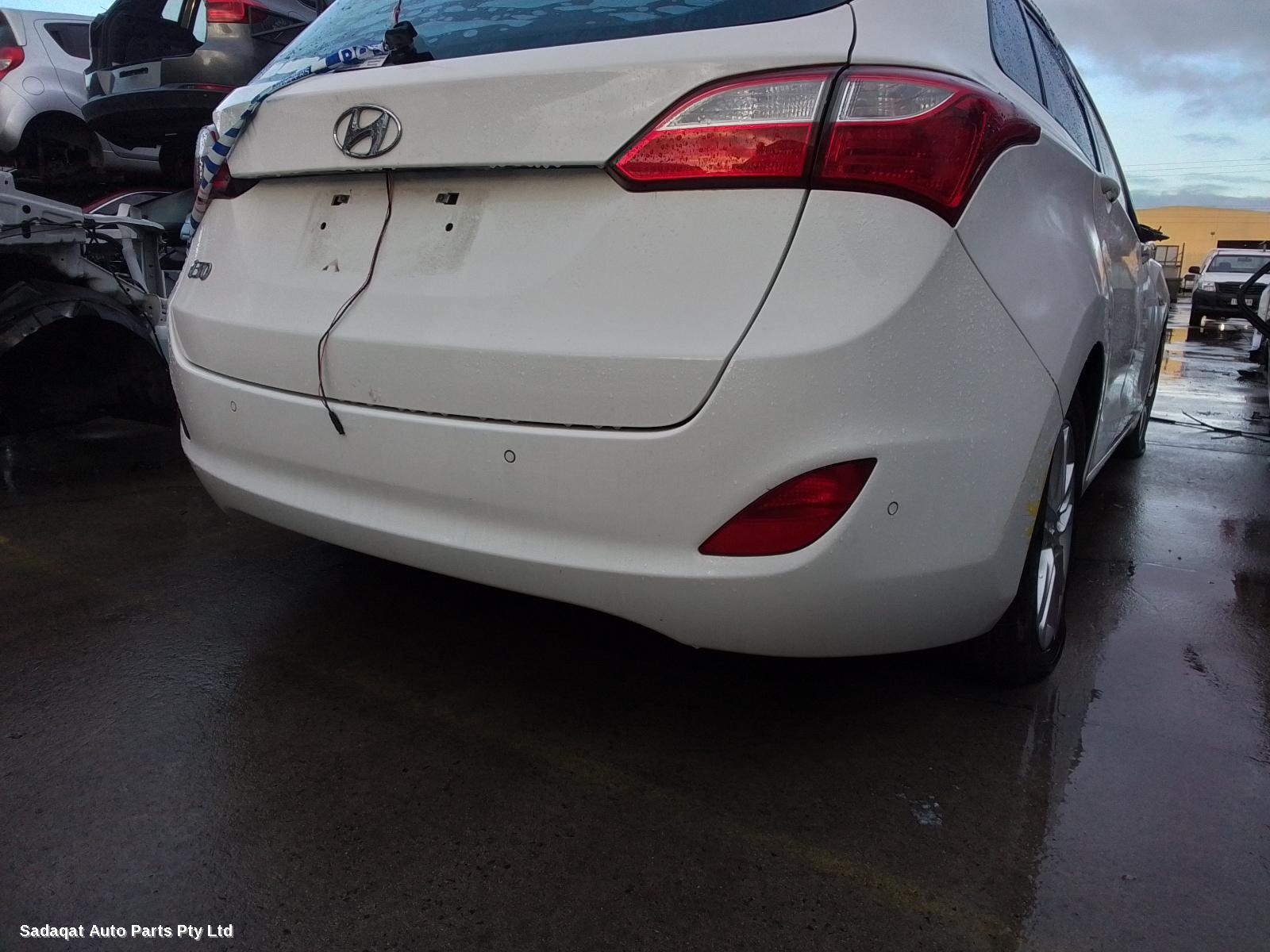 Hyundai I30 Rear Garnish