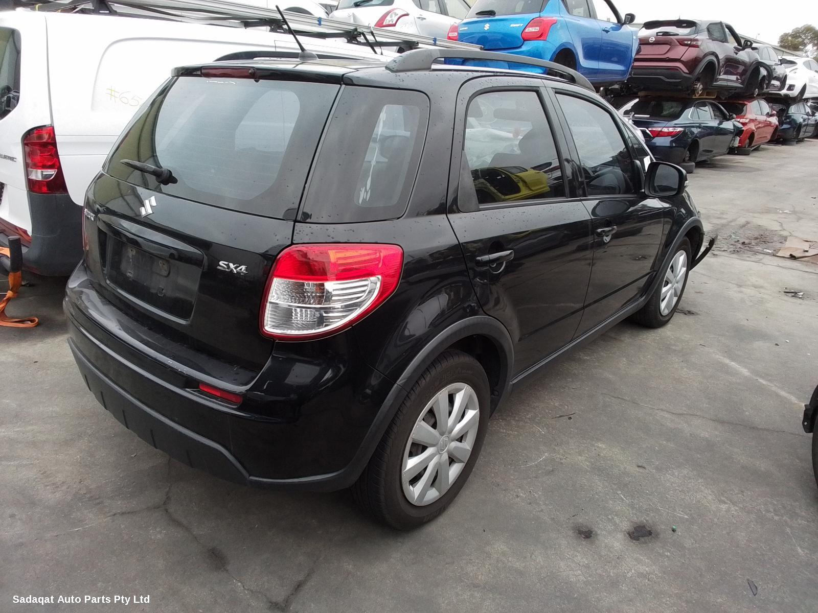 Suzuki Sx4 Left Taillight