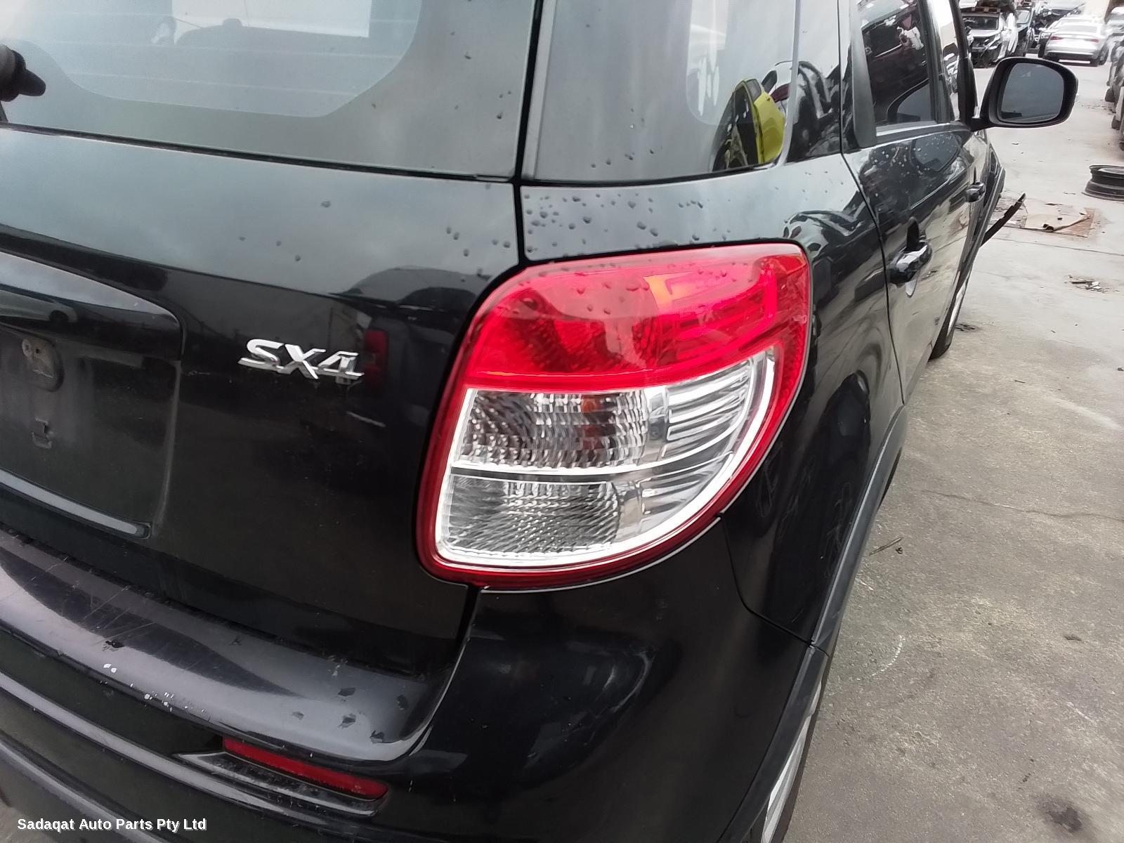 Suzuki Sx4 Left Taillight