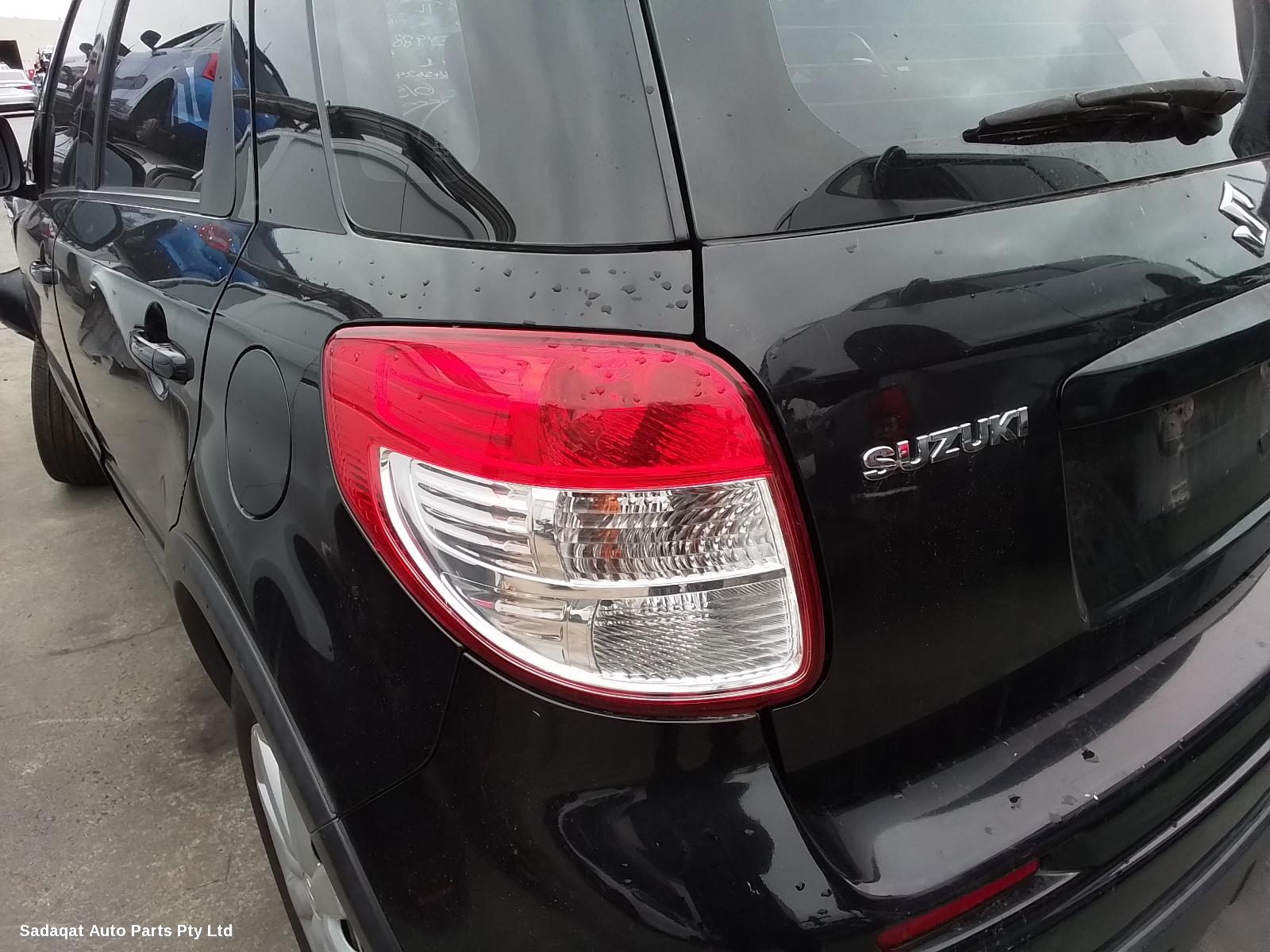 Suzuki Sx4 Left Taillight
