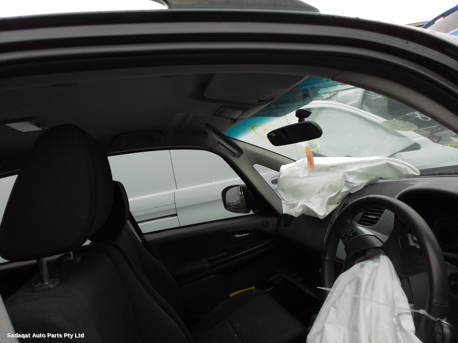 Suzuki Sx4 Left Taillight