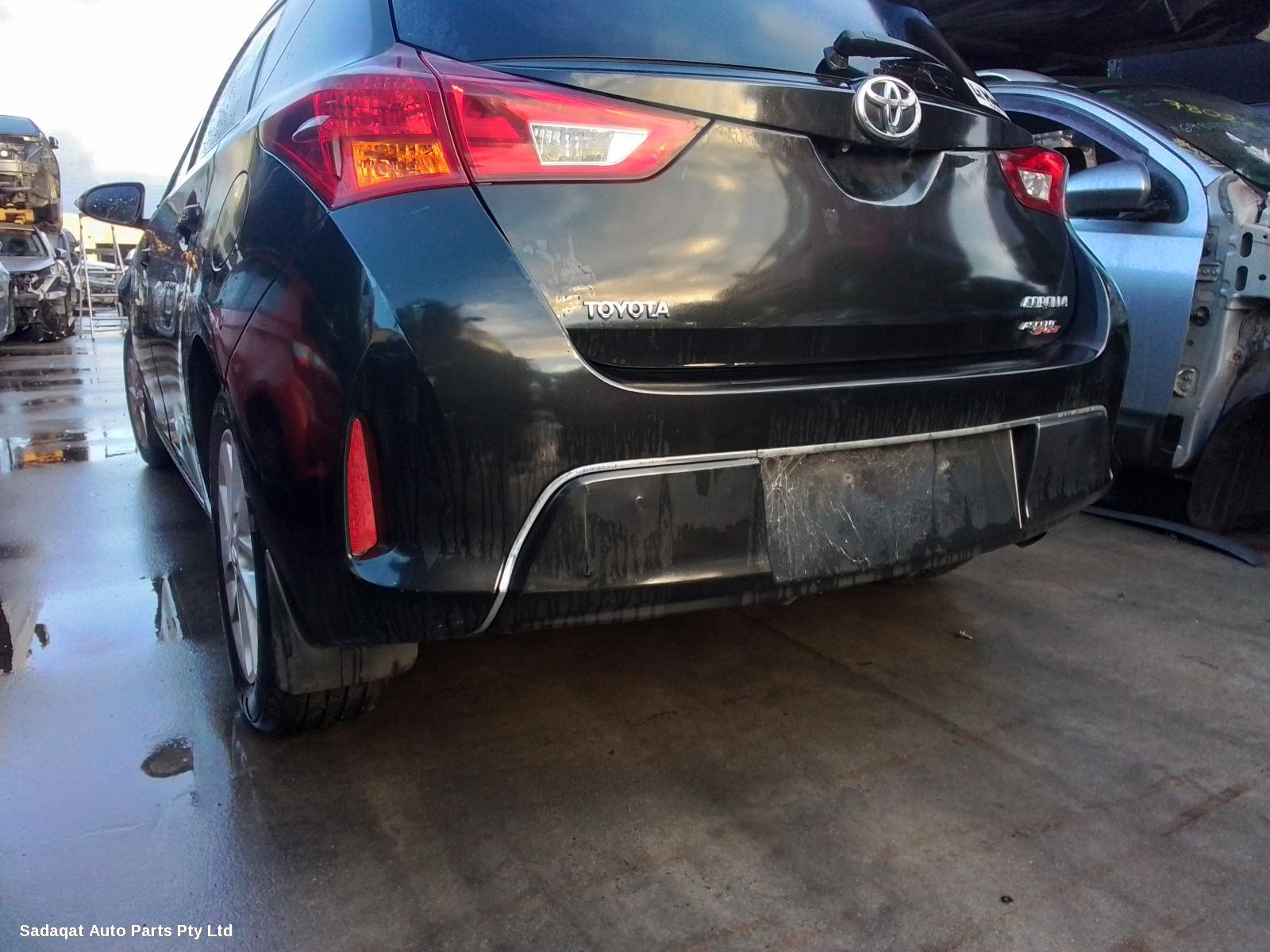 Toyota Corolla Left Taillight