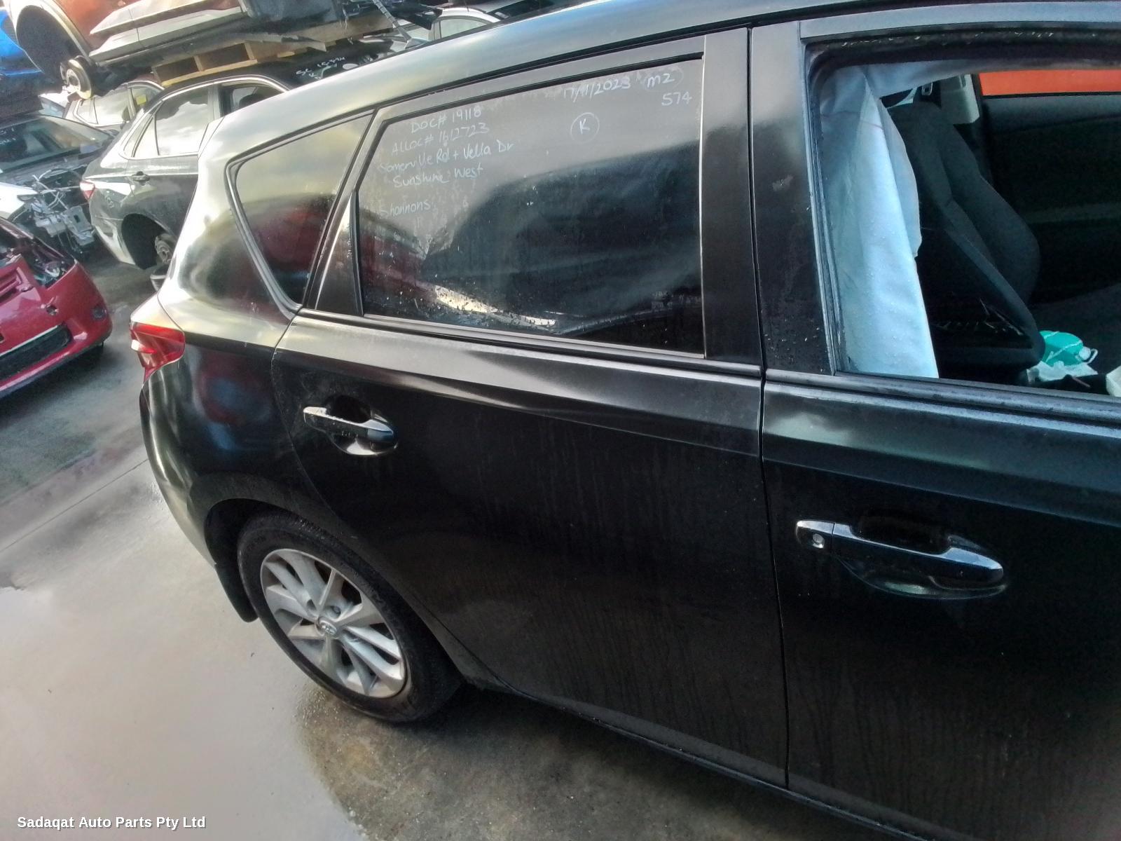 Toyota Corolla Left Taillight