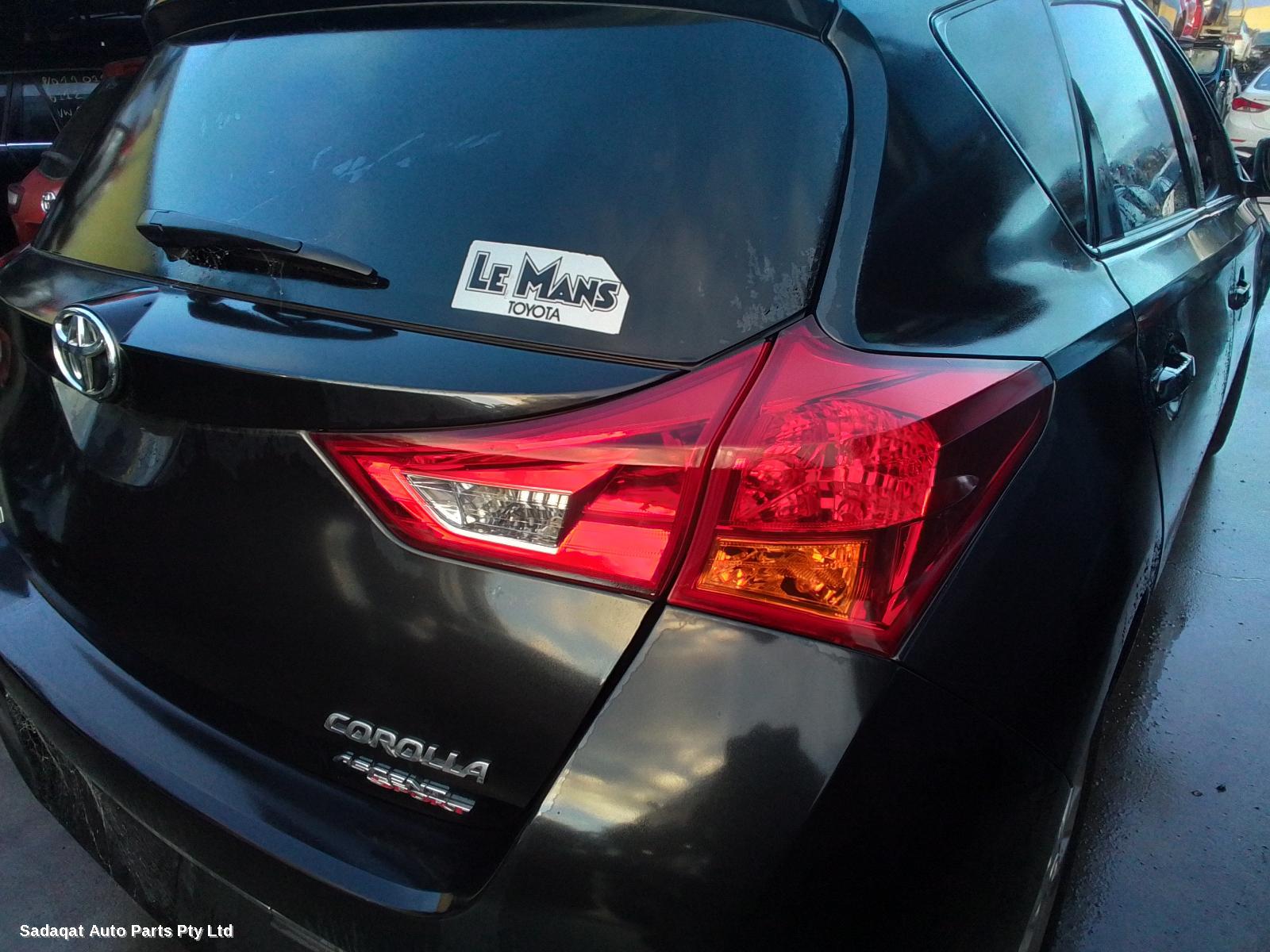 Toyota Corolla Left Taillight