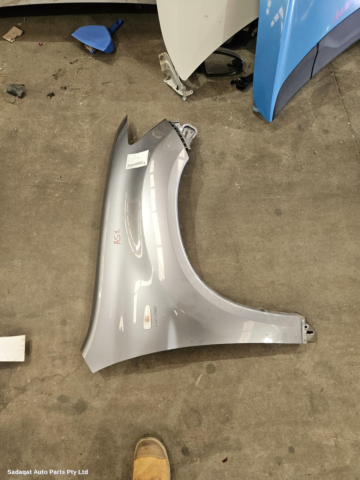 Mitsubishi Asx Right Guard