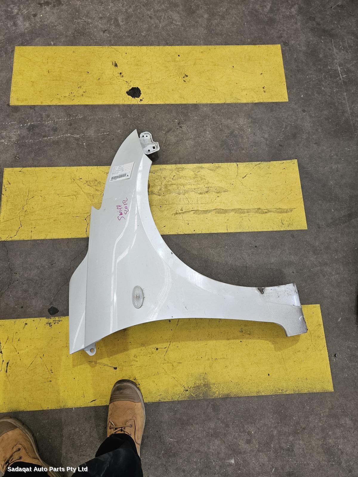 Suzuki Swift Right Guard