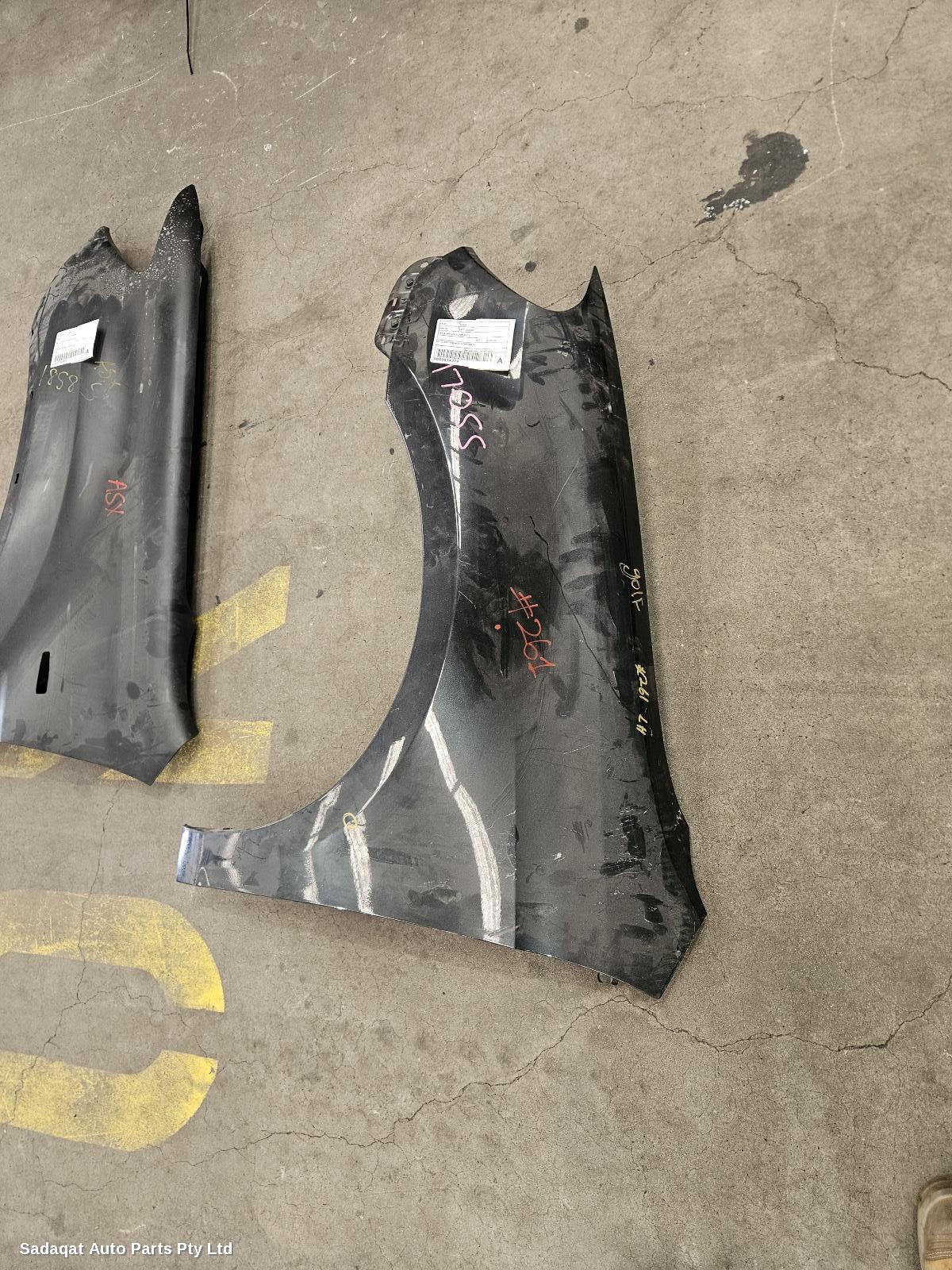 Volkswagen Golf Left Guard