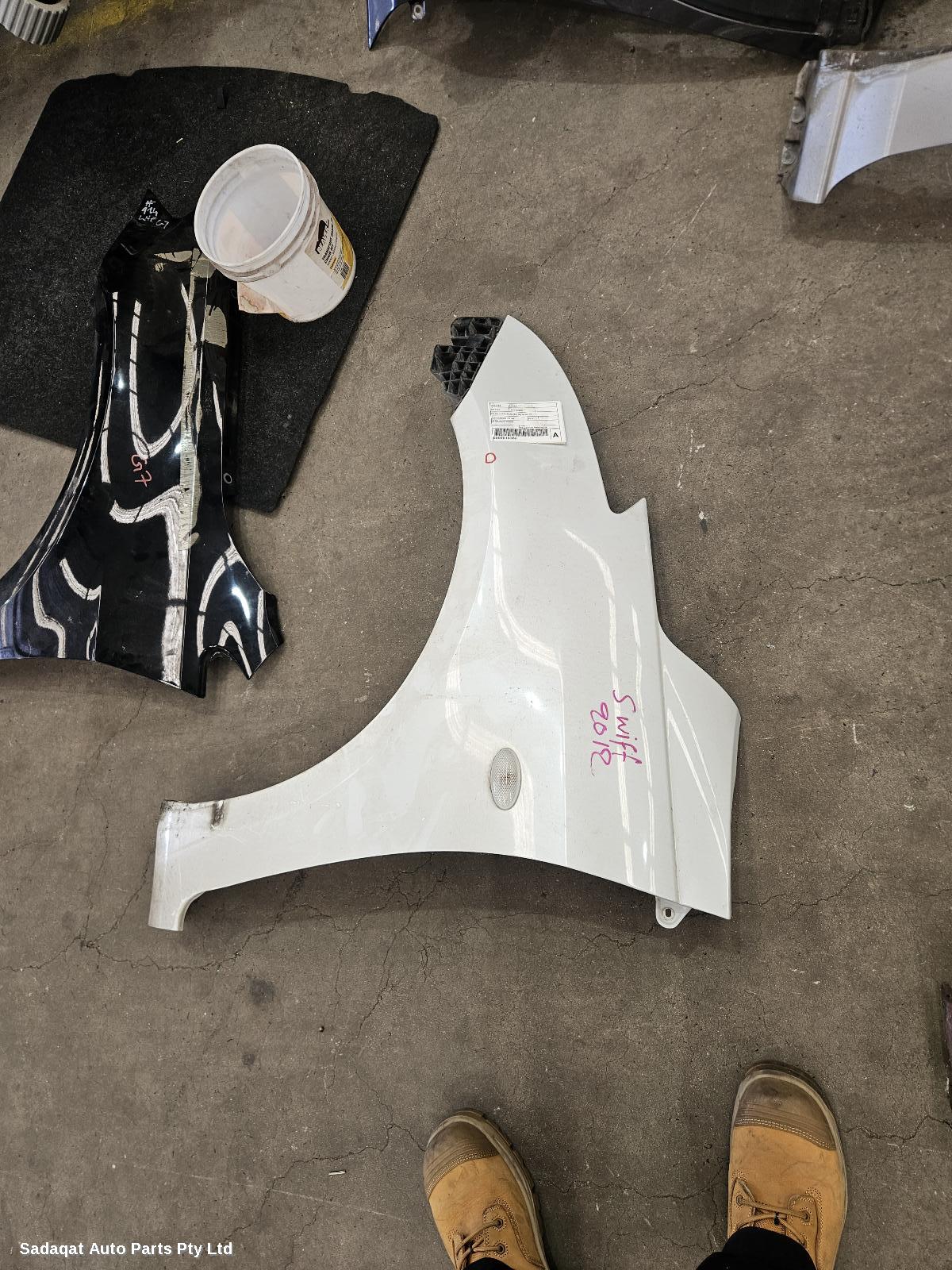 Suzuki Swift Left Guard