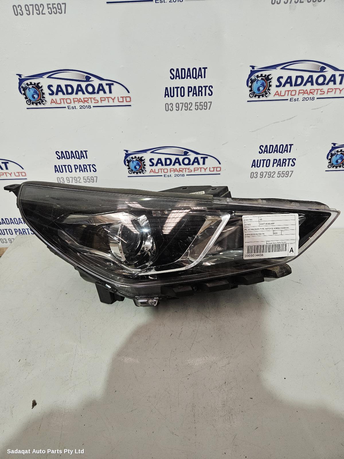 Hyundai I30 Right Headlamp