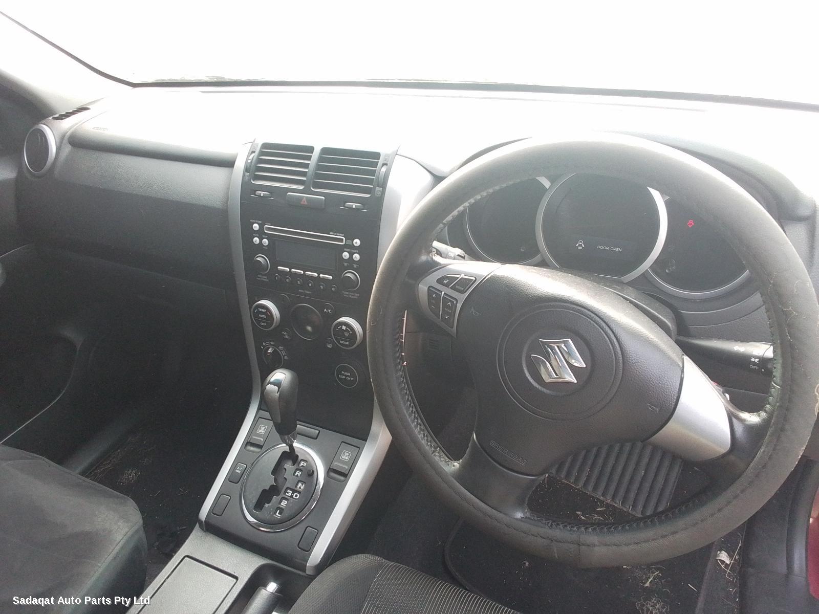 Suzuki Vitara Left Taillight