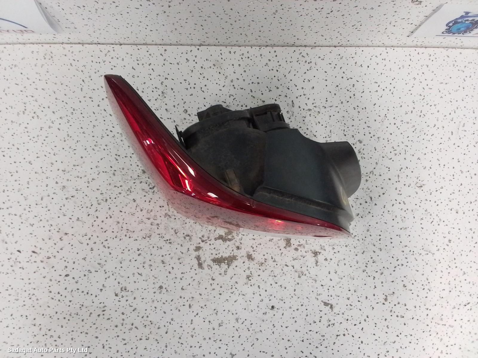 Volkswagen Polo Left Taillight