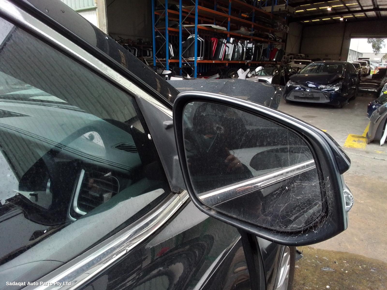 Toyota Kluger Left Door Mirror
