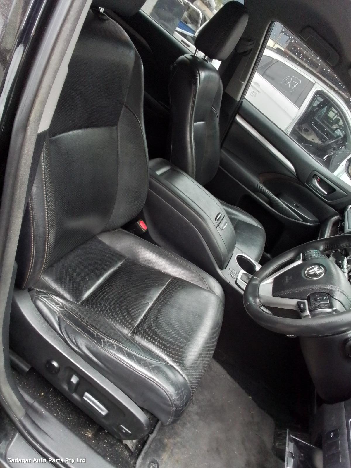 Toyota Kluger Left Door Mirror