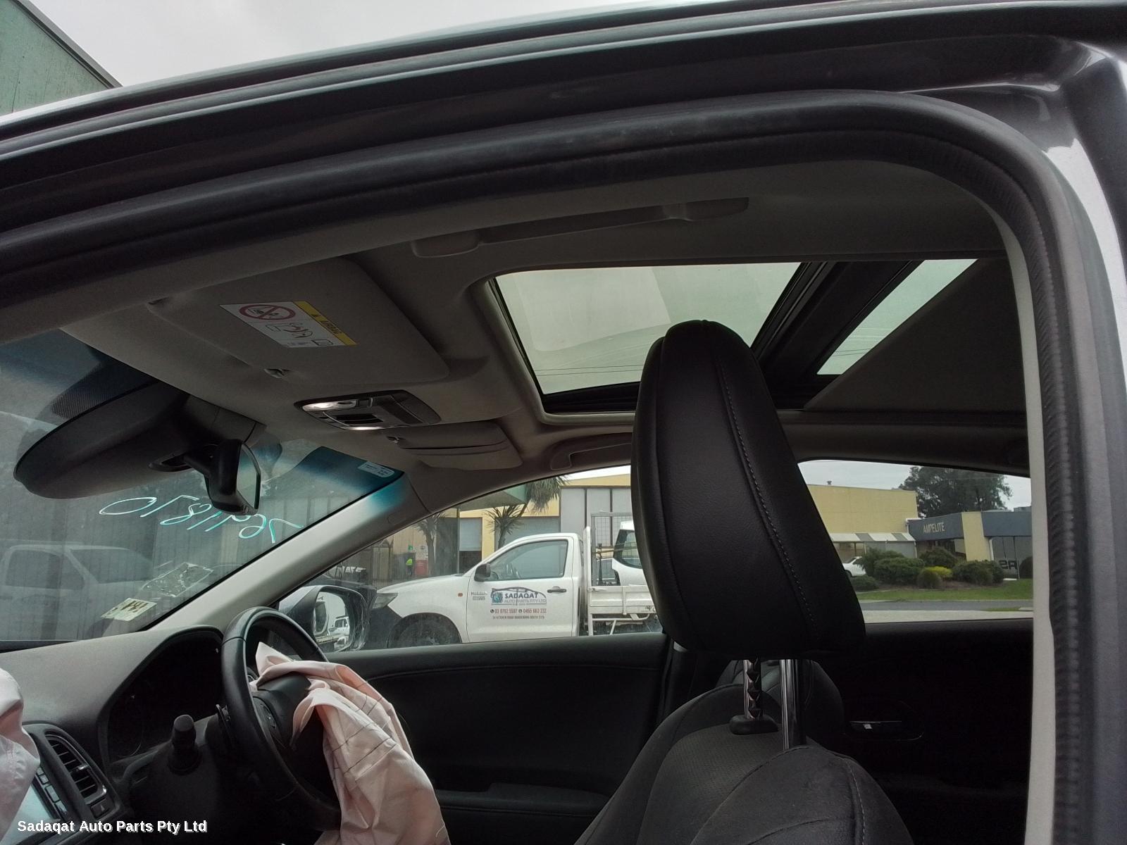 Honda Hrv Right Front Door