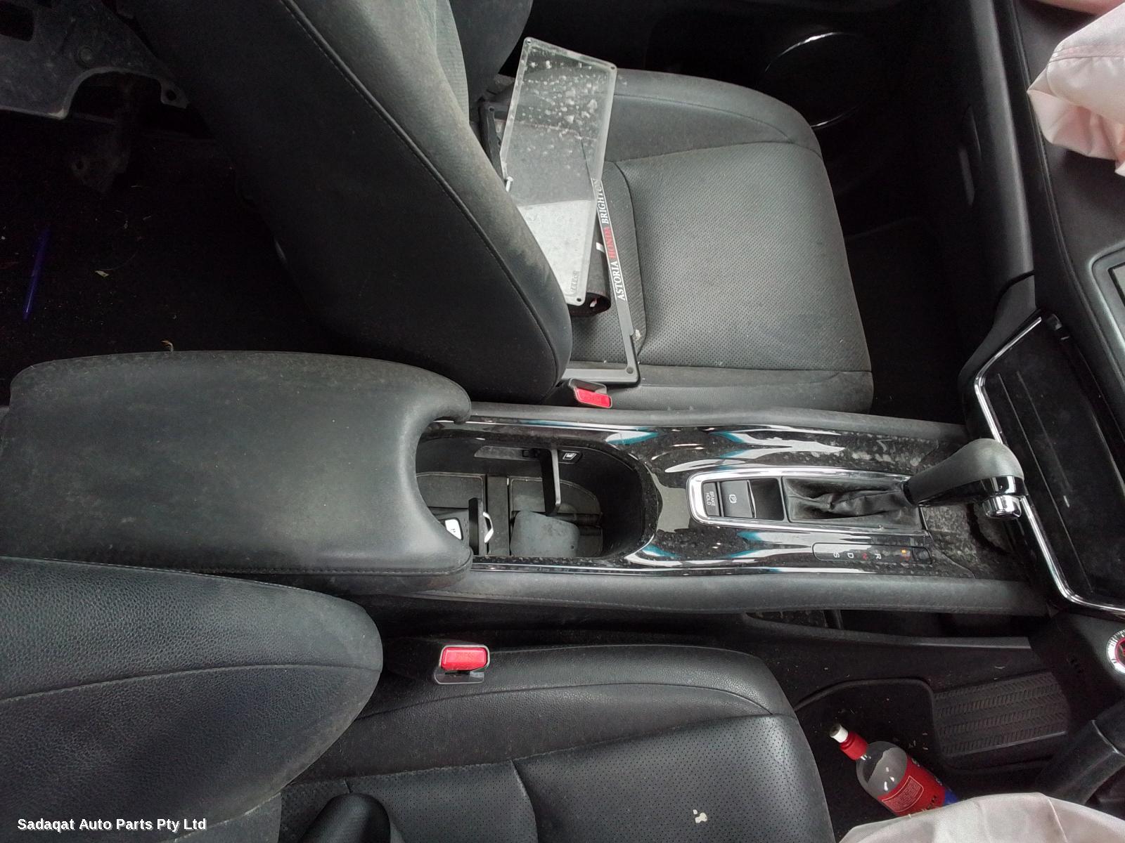 Honda Hrv Right Front Door