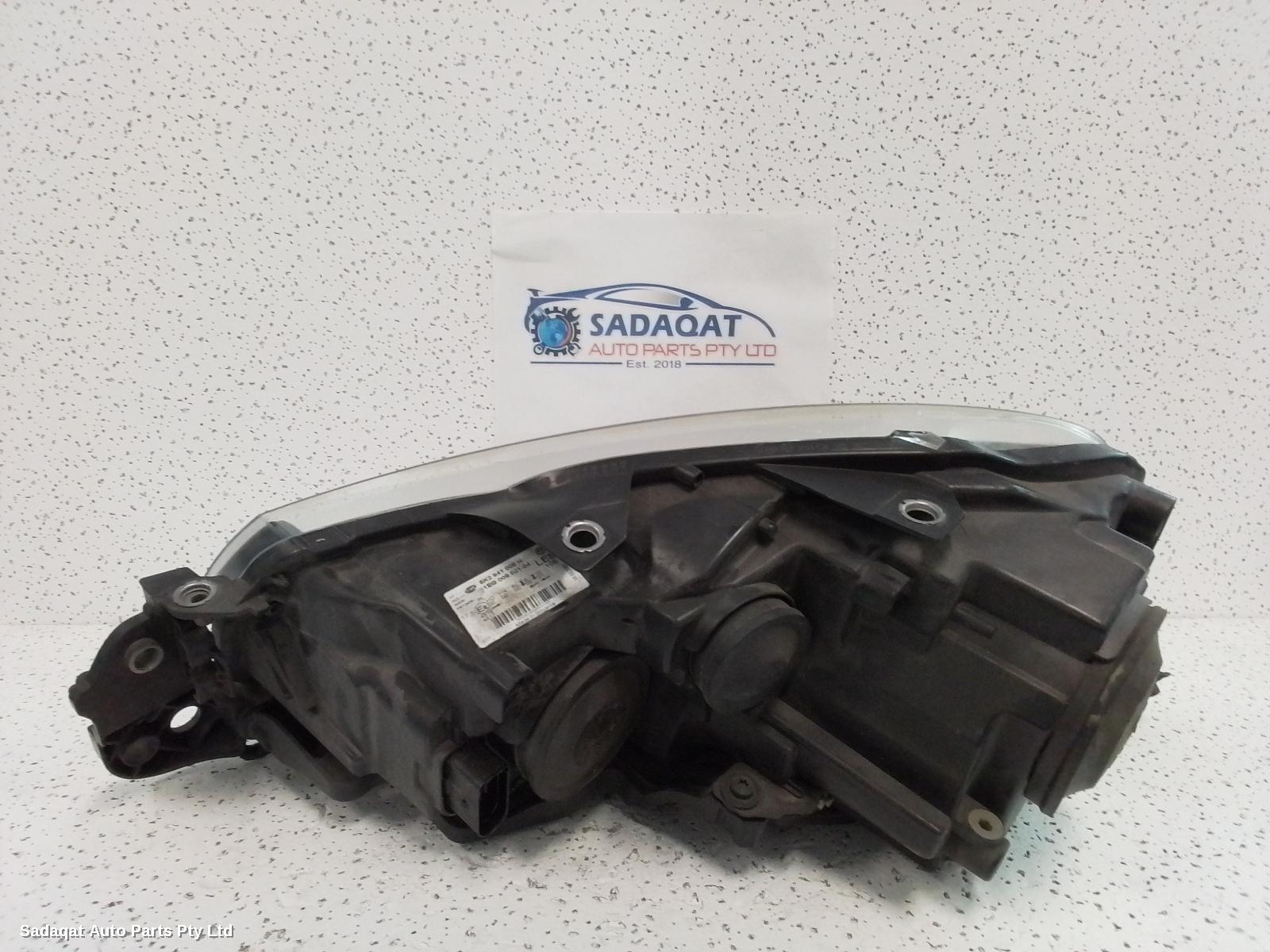 Volkswagen Golf Right Headlamp