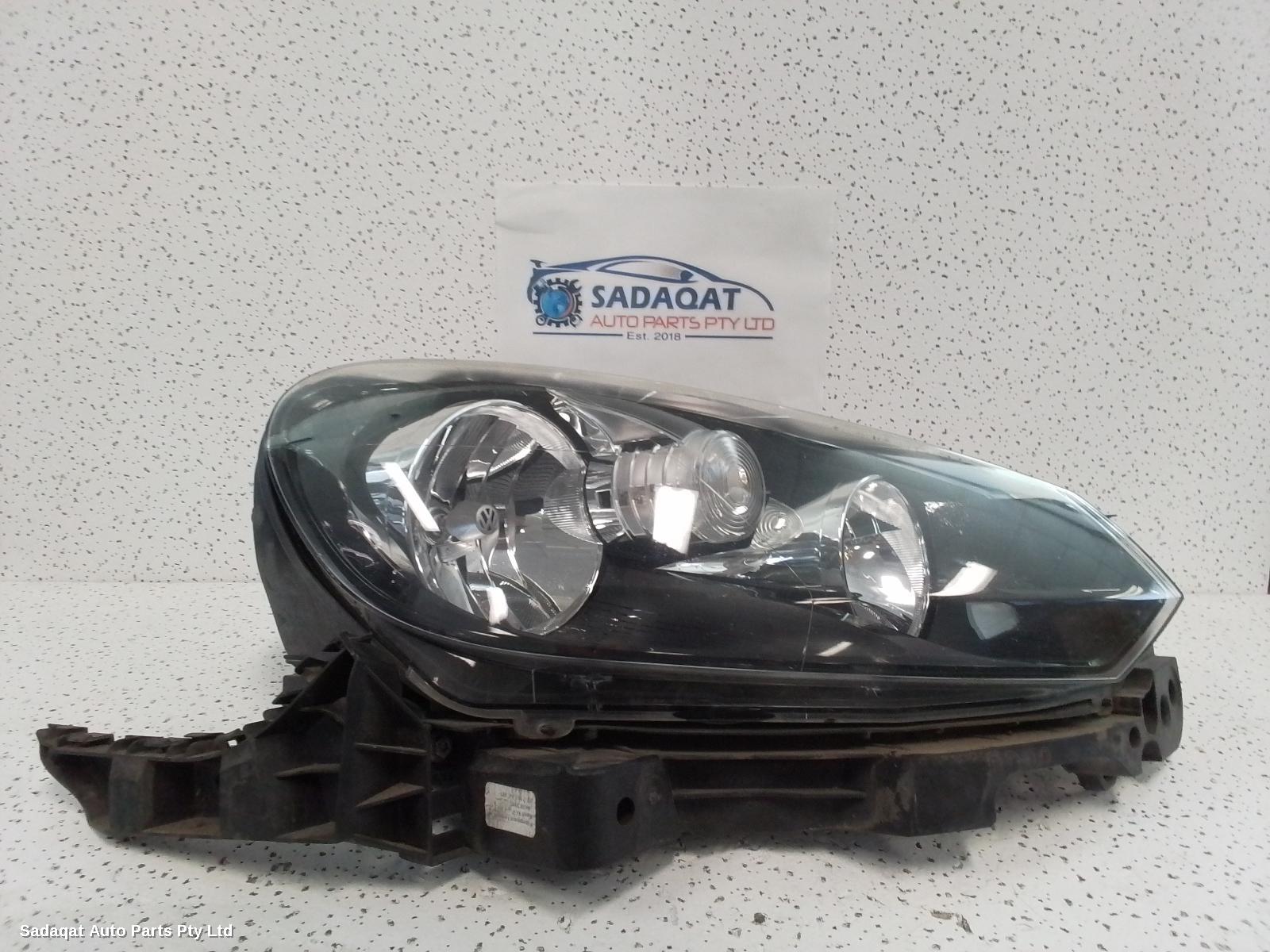 Volkswagen Golf Right Headlamp