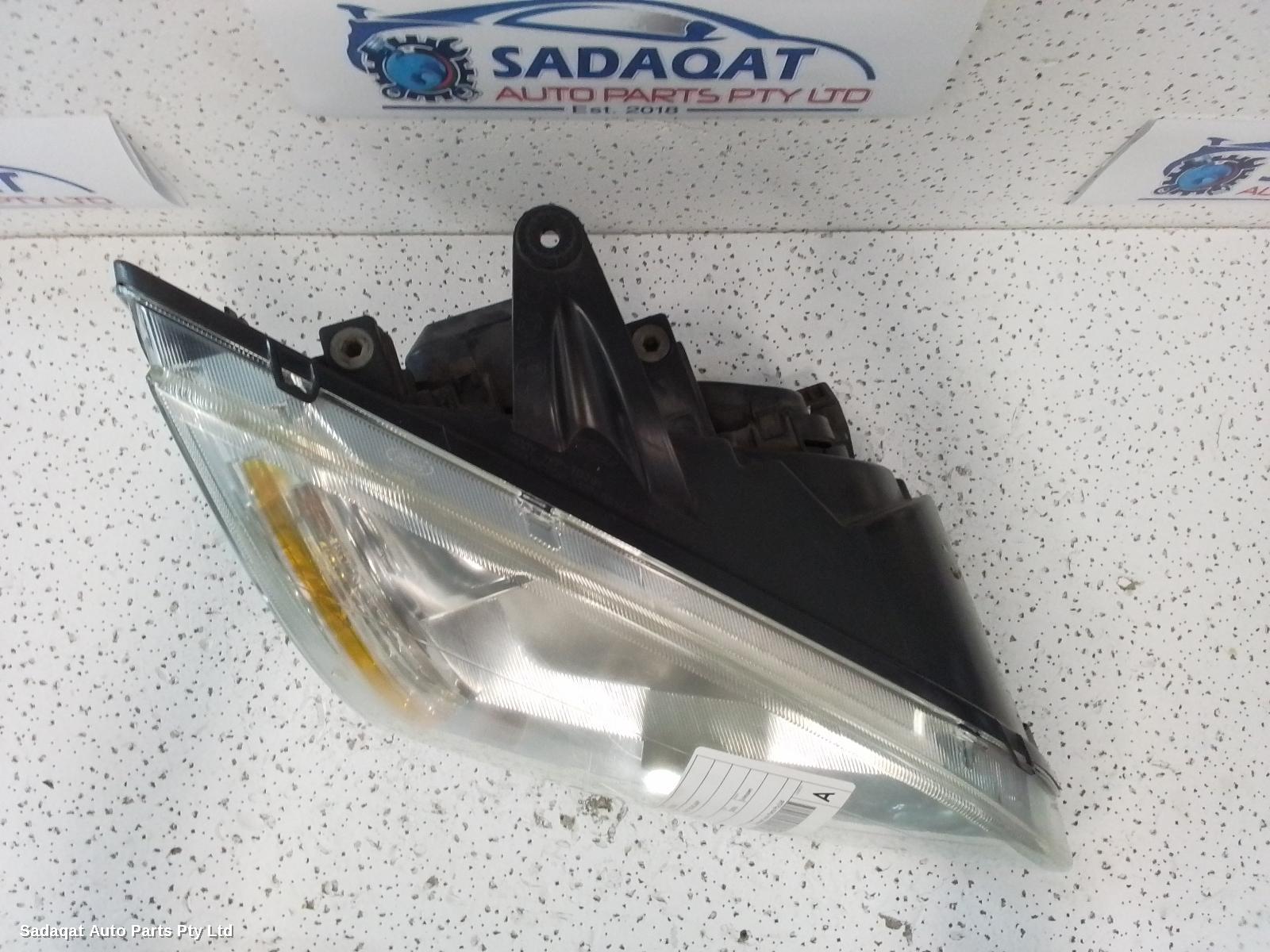 Ford Focus Right Headlamp