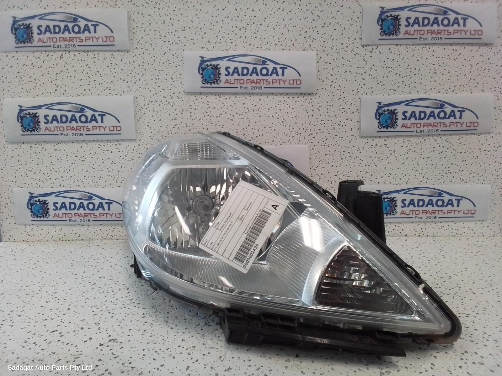 Nissan Tiida Right Headlamp