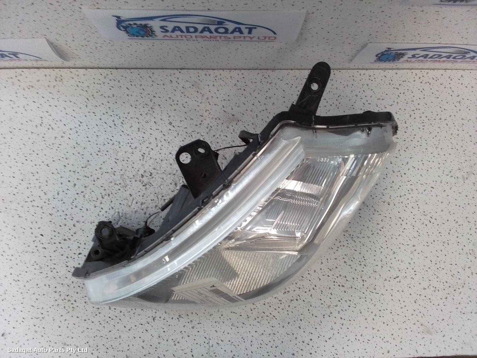 Nissan Tiida Left Headlamp