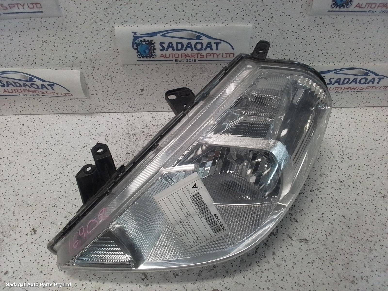 Nissan Tiida Left Headlamp