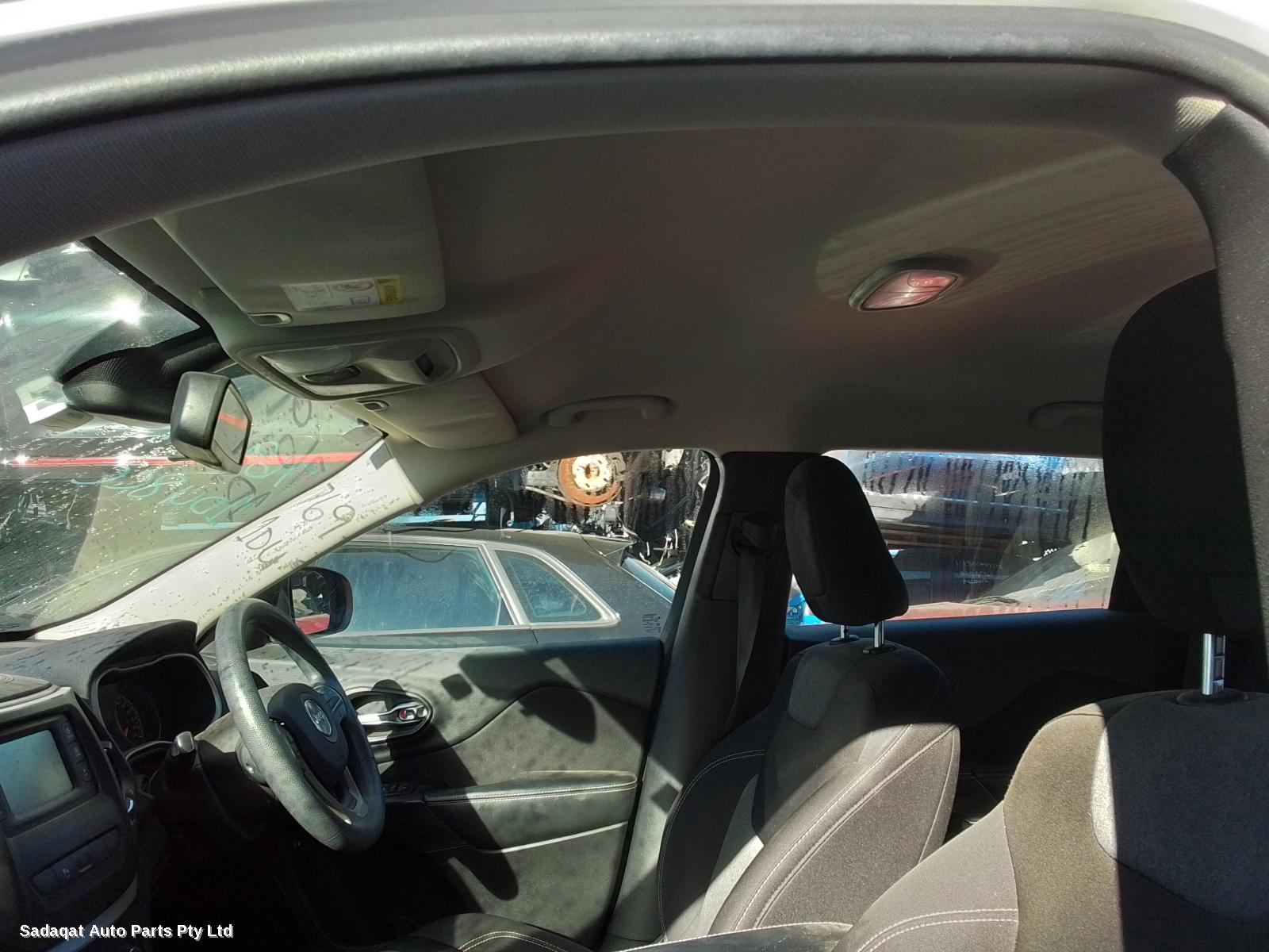 Jeep Cherokee Left Rear Hub Assembly