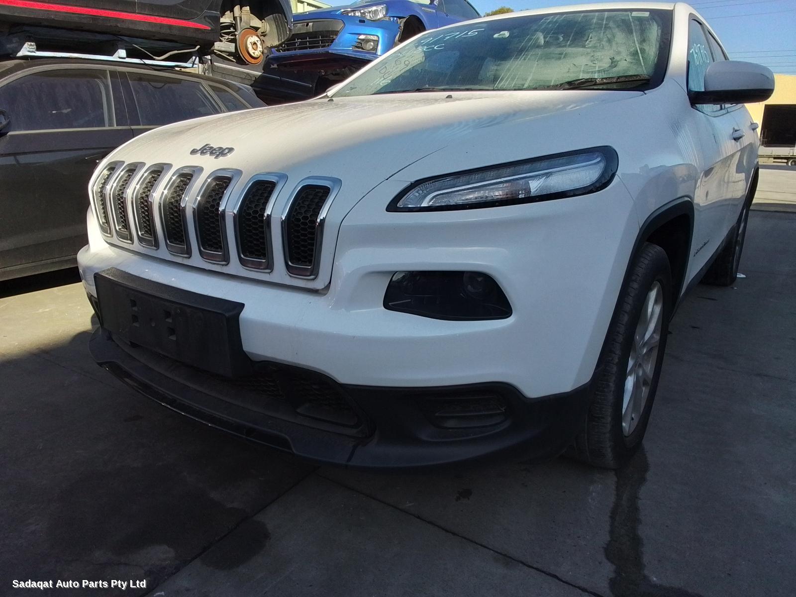 Jeep Cherokee Left Rear Hub Assembly