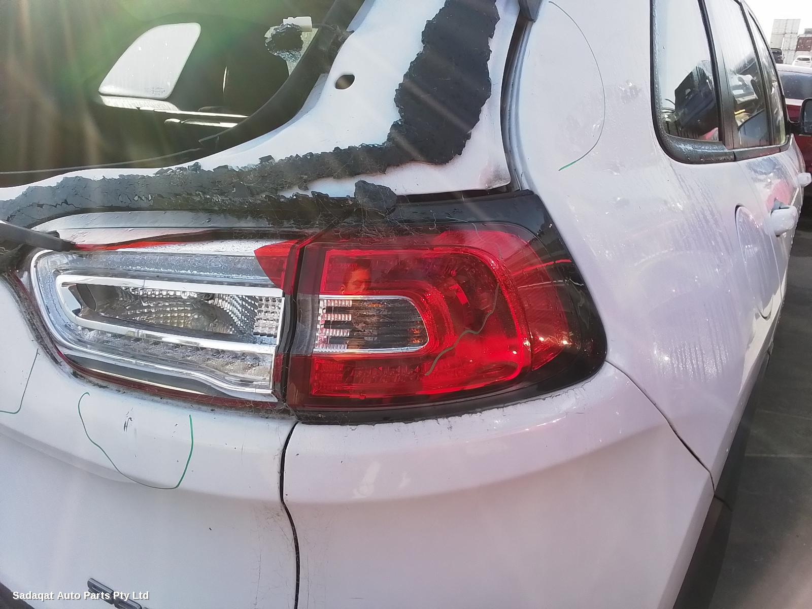 Jeep Cherokee Left Rear Hub Assembly