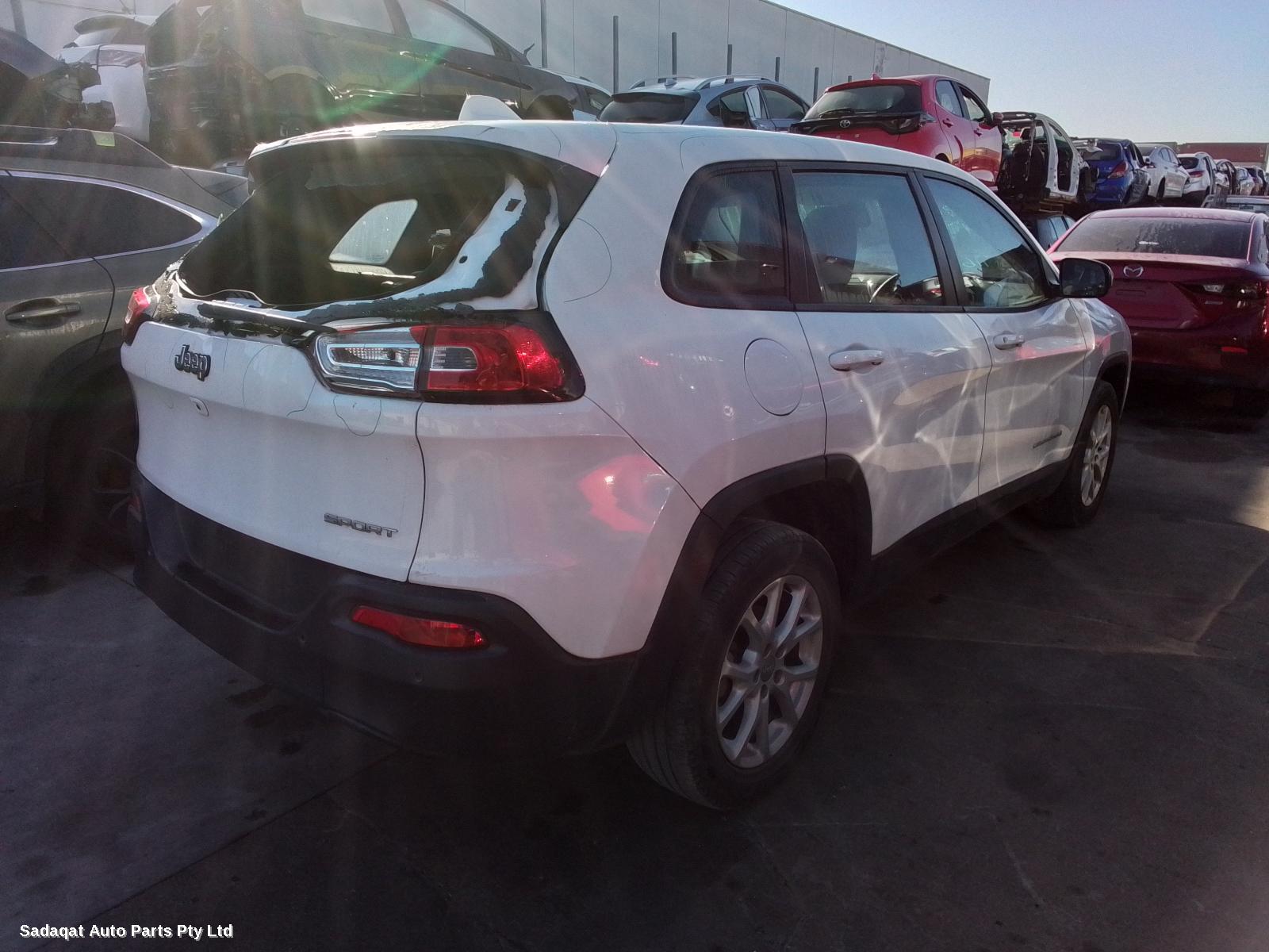 Jeep Cherokee Left Rear Hub Assembly