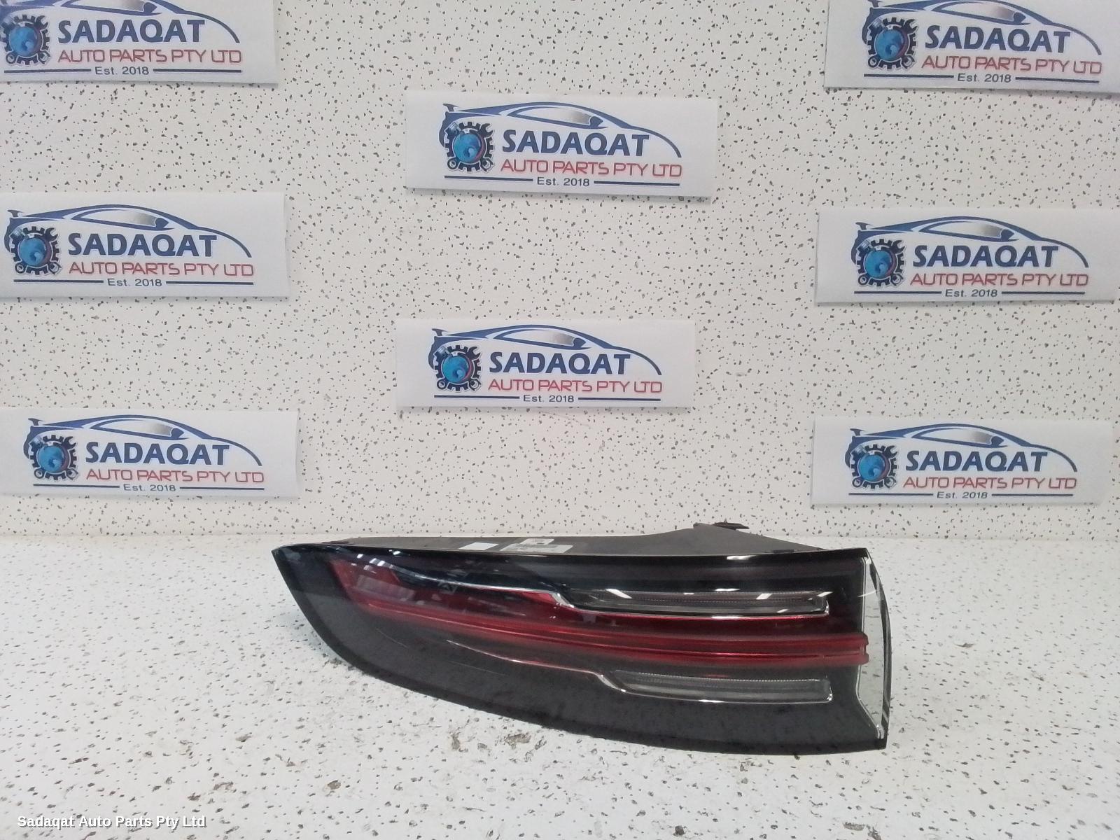 Porsche Cayenne Left Taillight