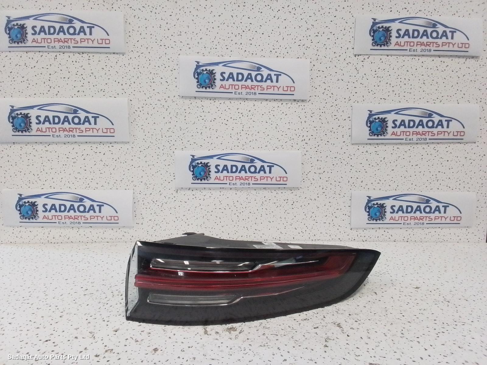 Porsche Cayenne Right Taillight