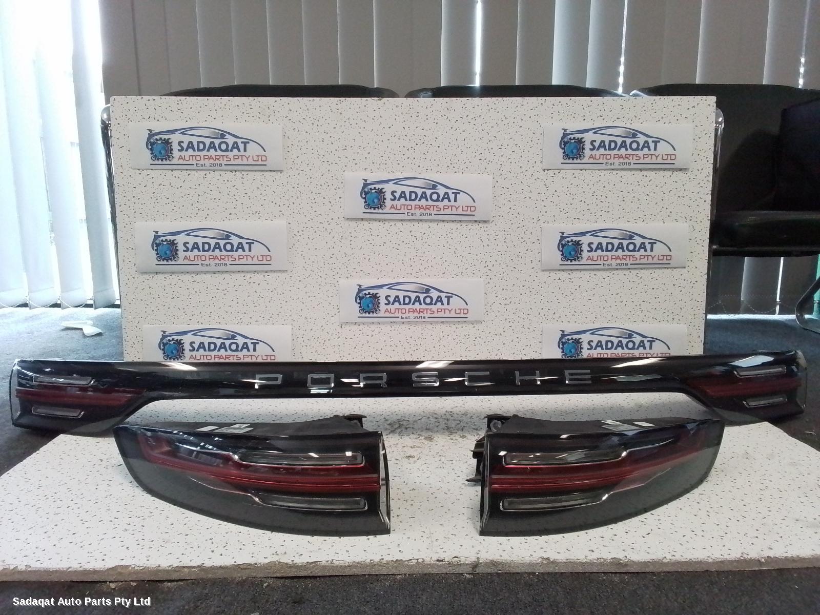 Porsche Cayenne Right Taillight