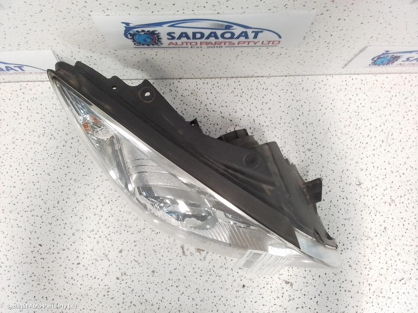 Hyundai I30 Right Headlamp