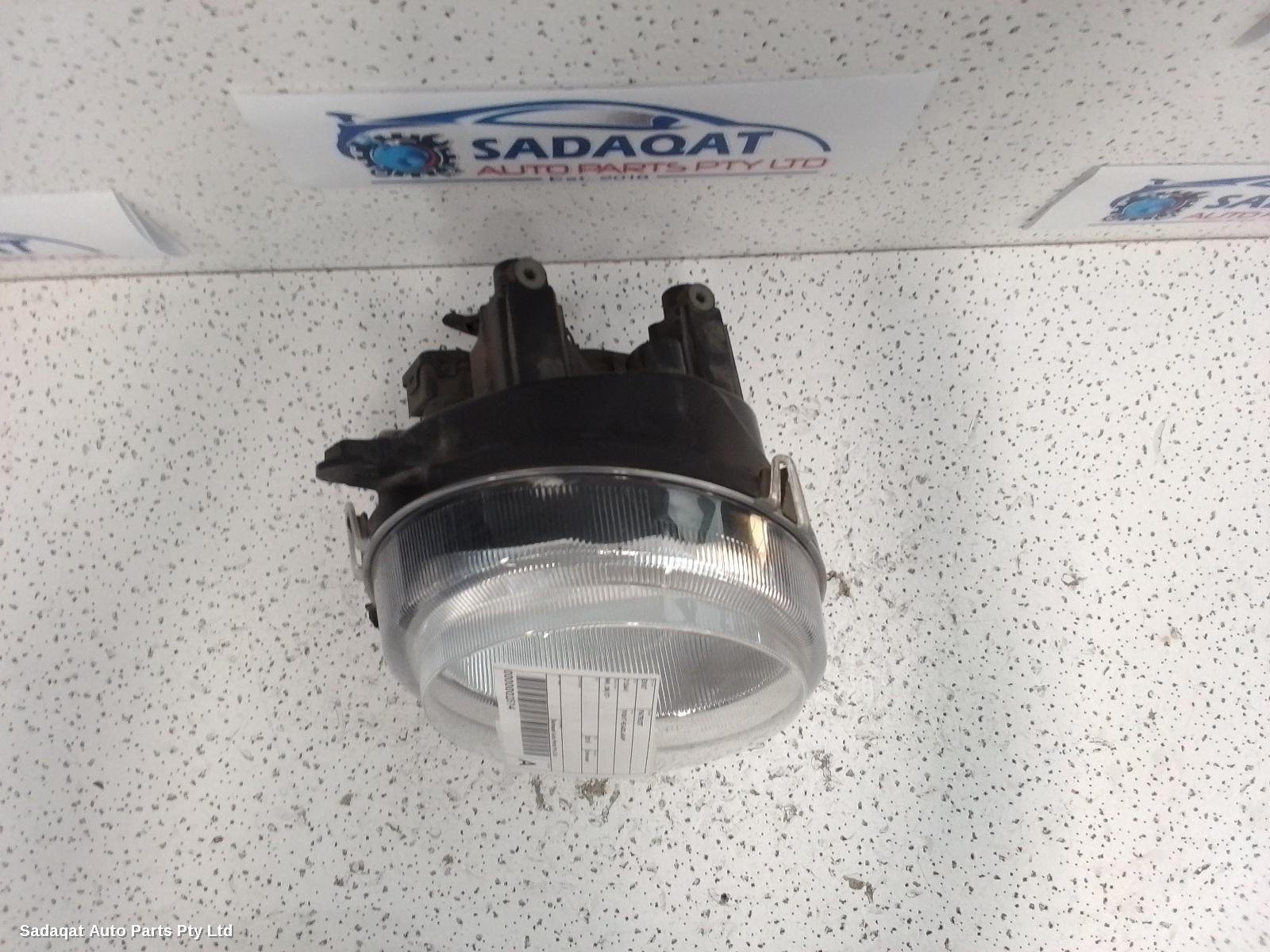 Jeep Patriot Right Headlamp