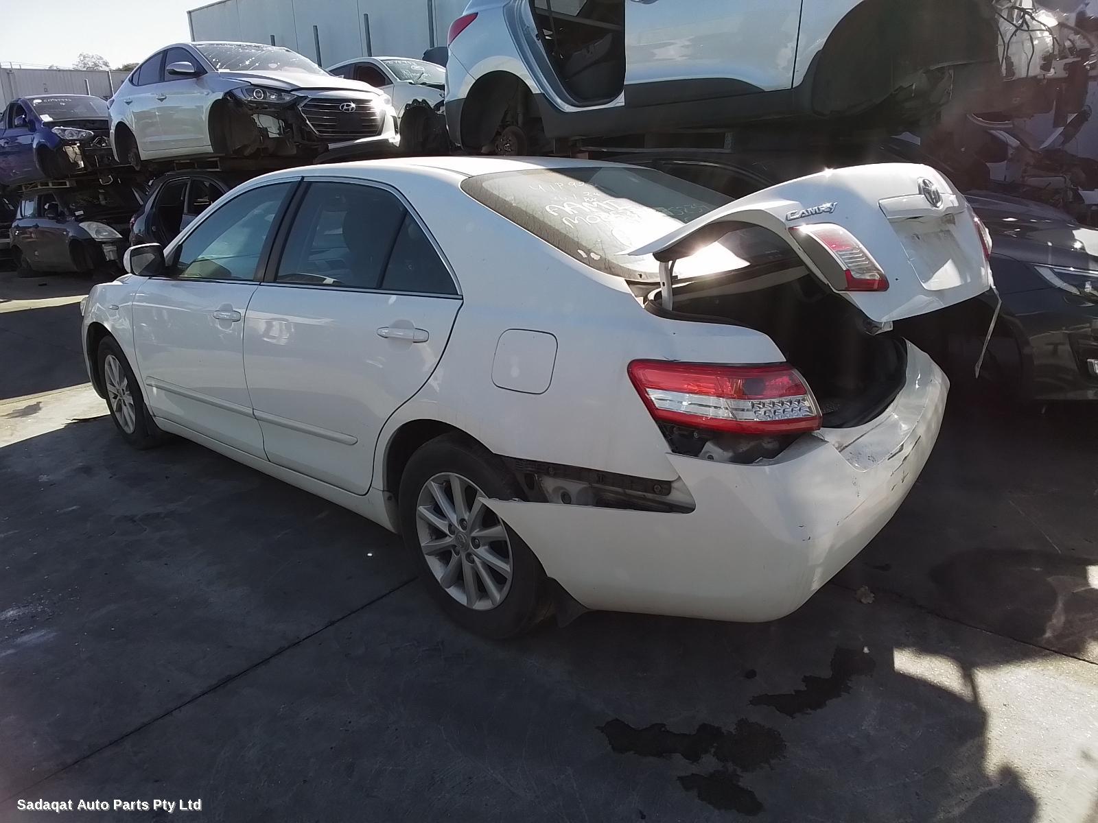 Toyota Camry Rear Garnish