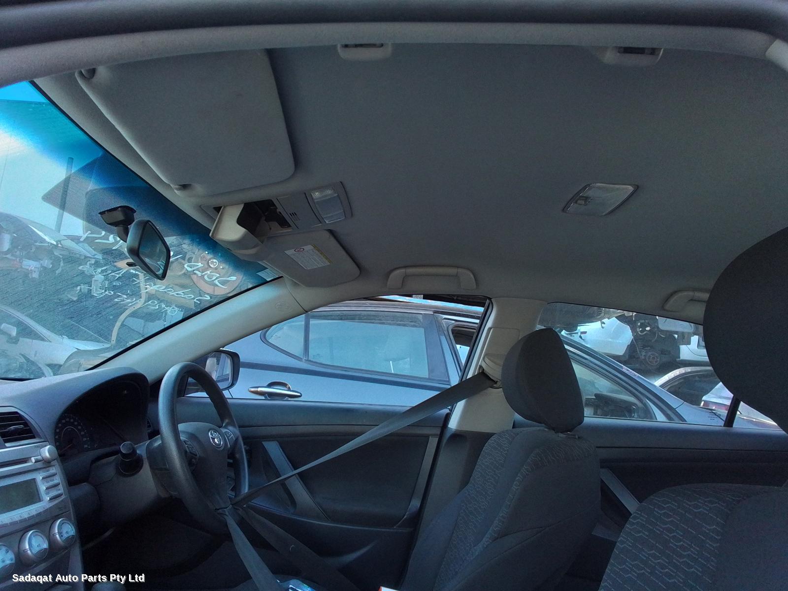 Toyota Camry Rear Garnish