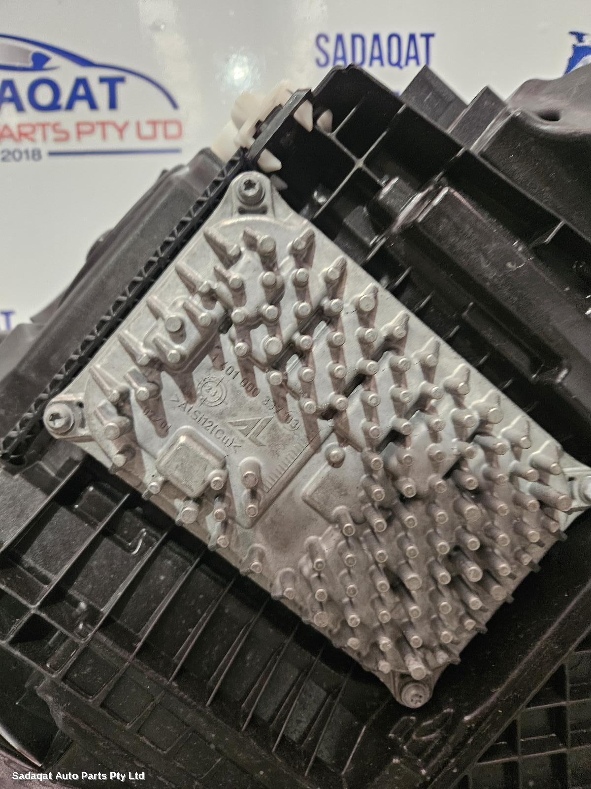 Mercedes Cla Class Right Headlamp