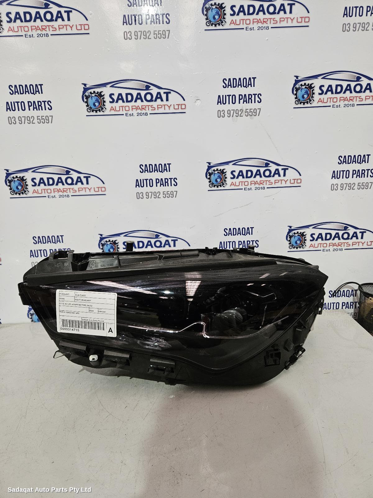 Mercedes Cla Class Right Headlamp