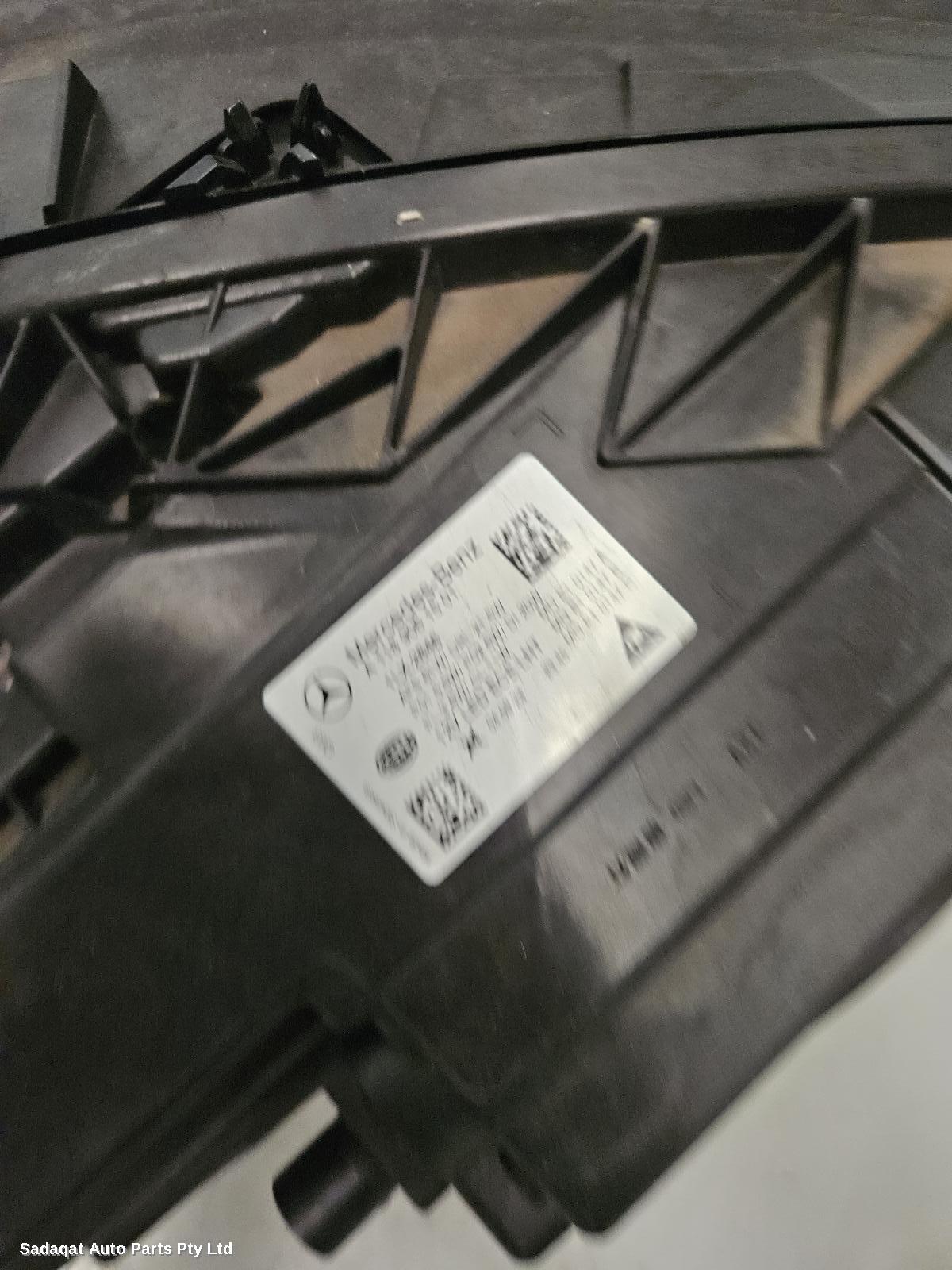 Mercedes Cla Class Right Headlamp