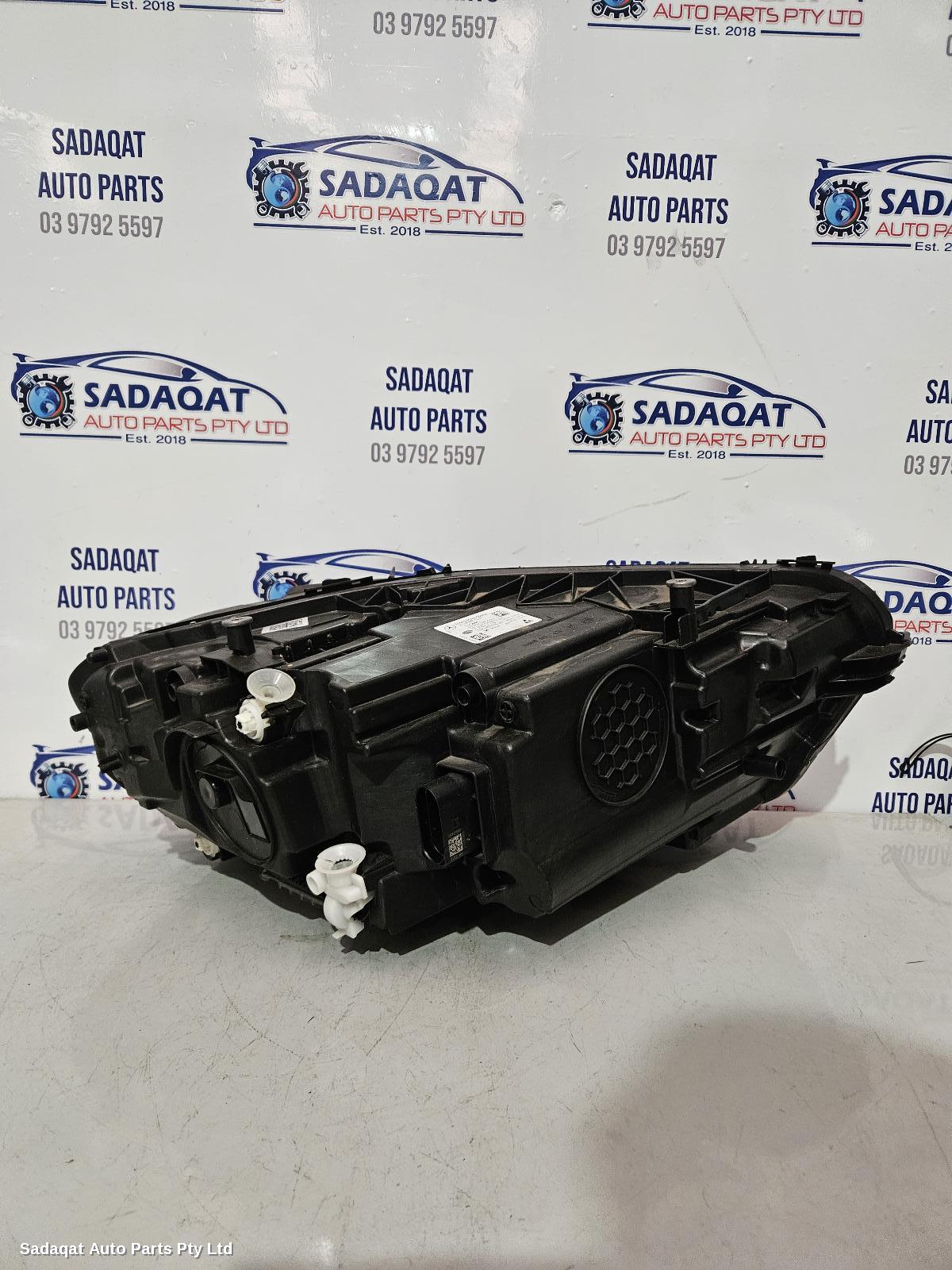 Mercedes Cla Class Right Headlamp