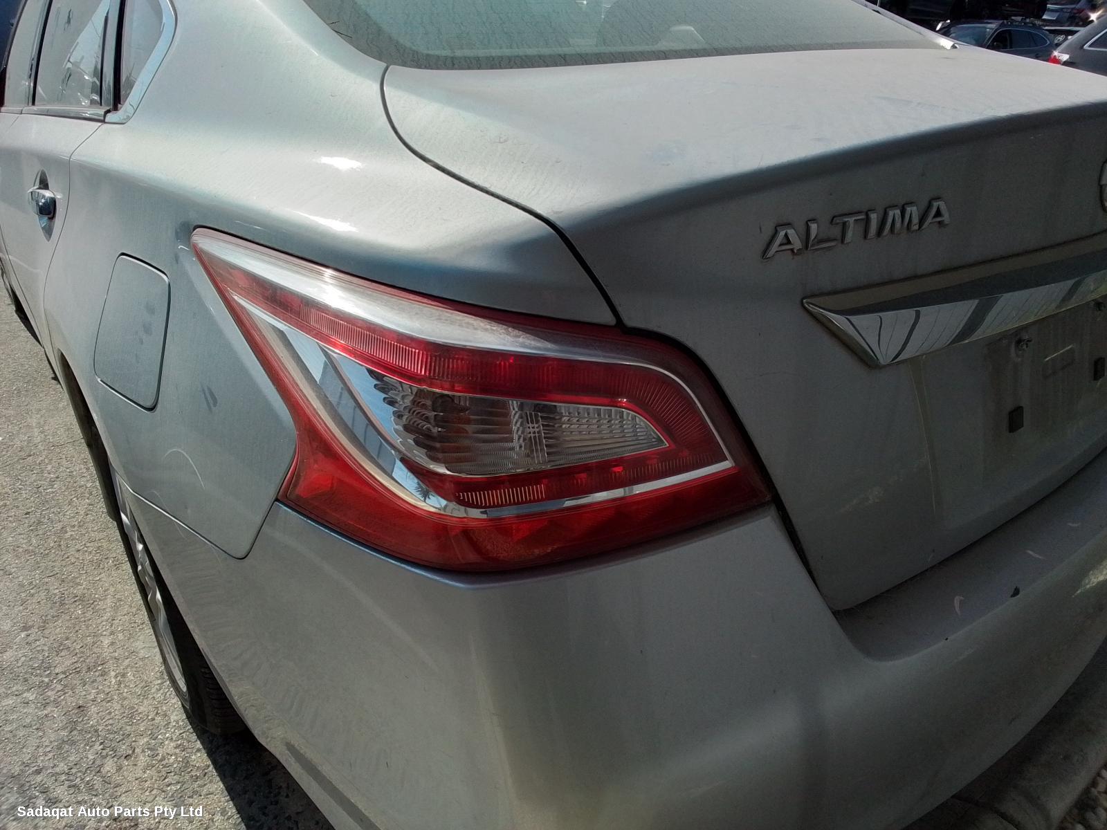 Nissan Altima Bootlid/tailgate