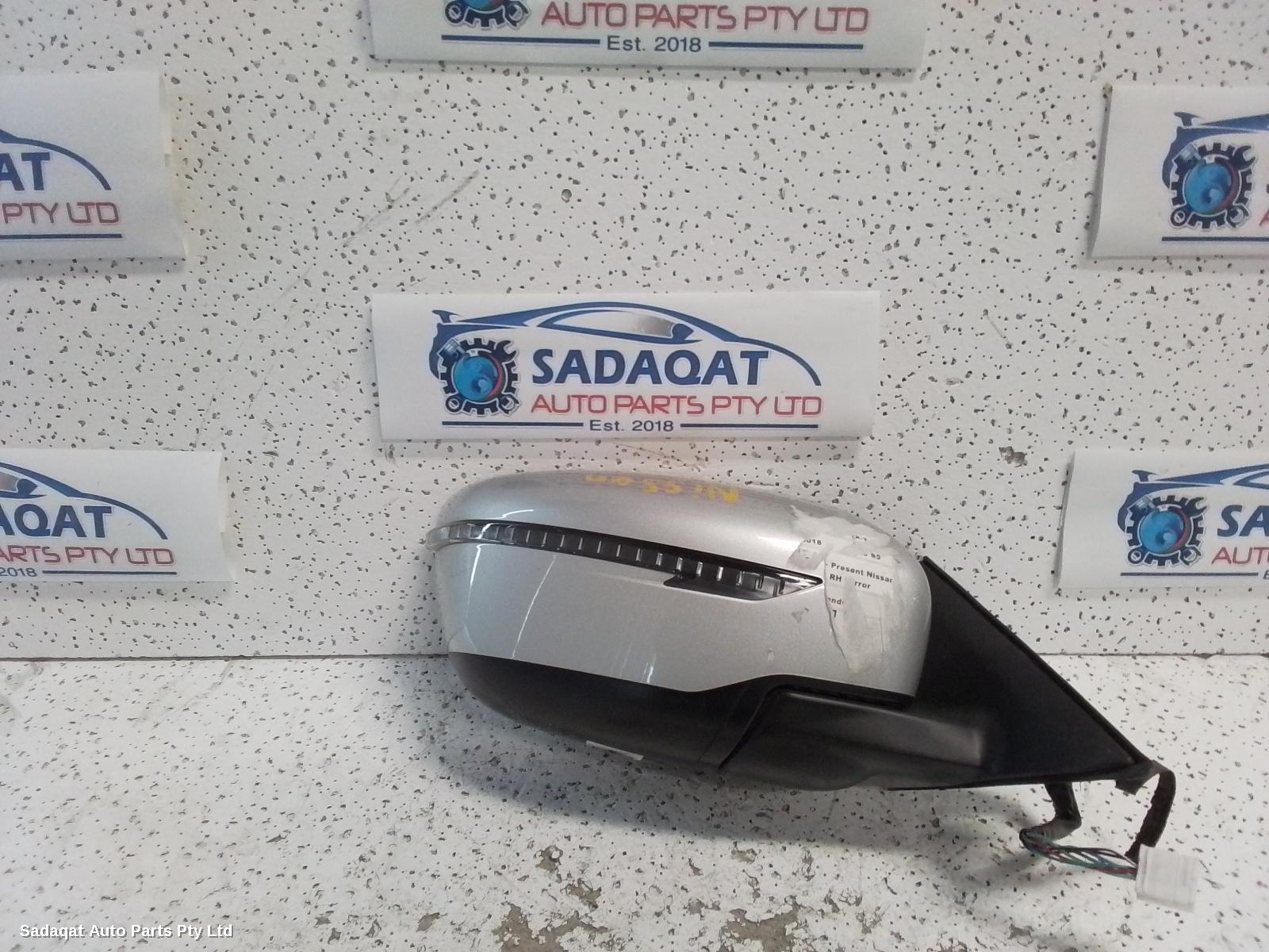 Nissan Xtrail Right Door Mirror