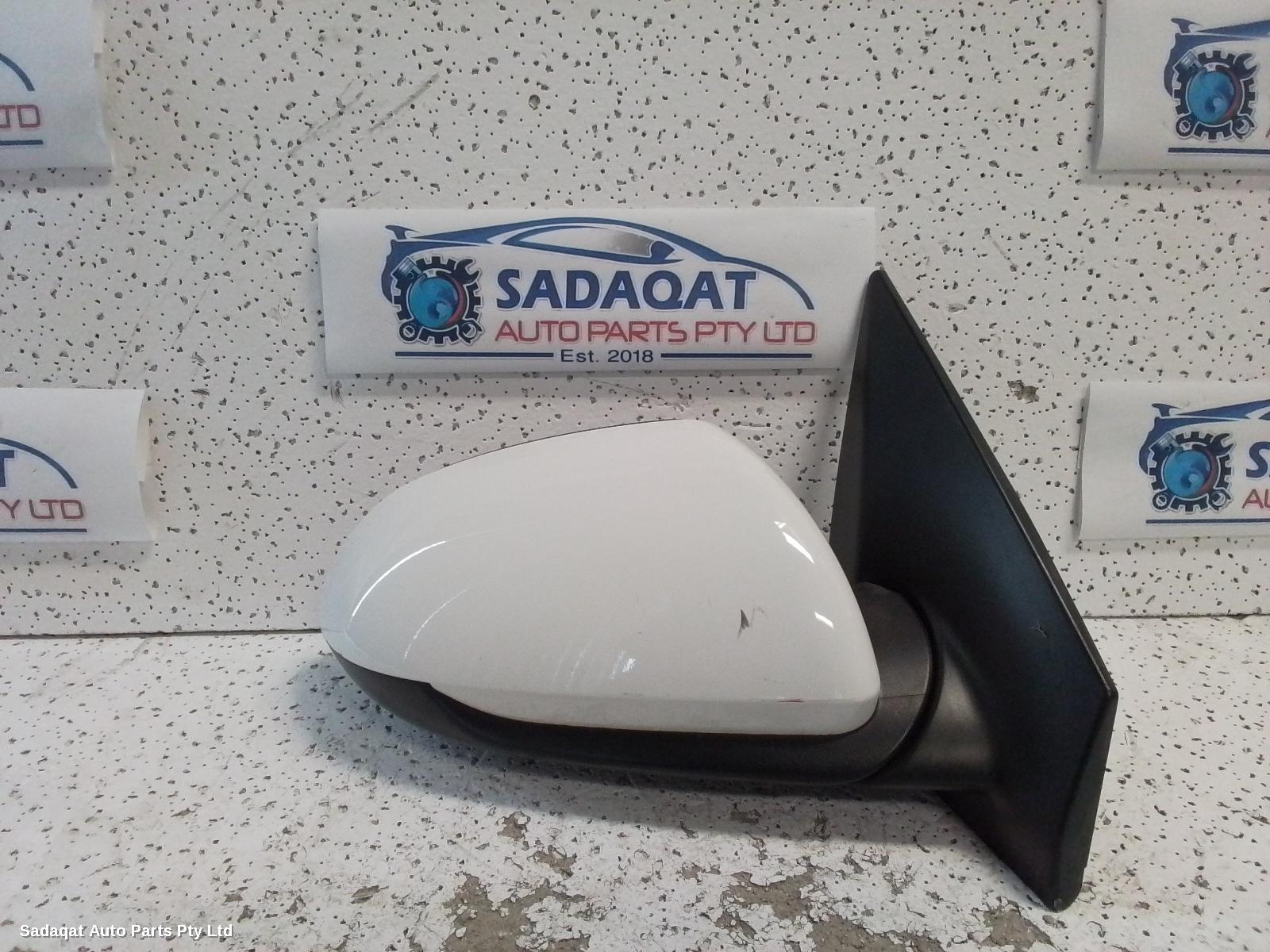 Kia Rio Right Door Mirror