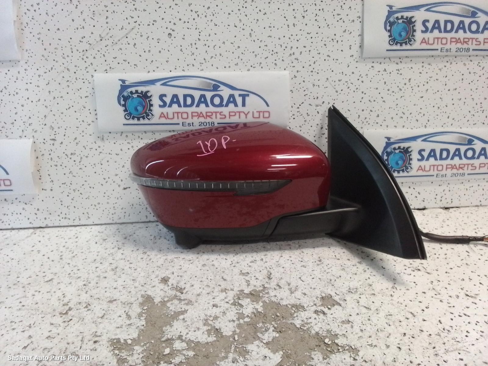 Nissan Xtrail Right Door Mirror