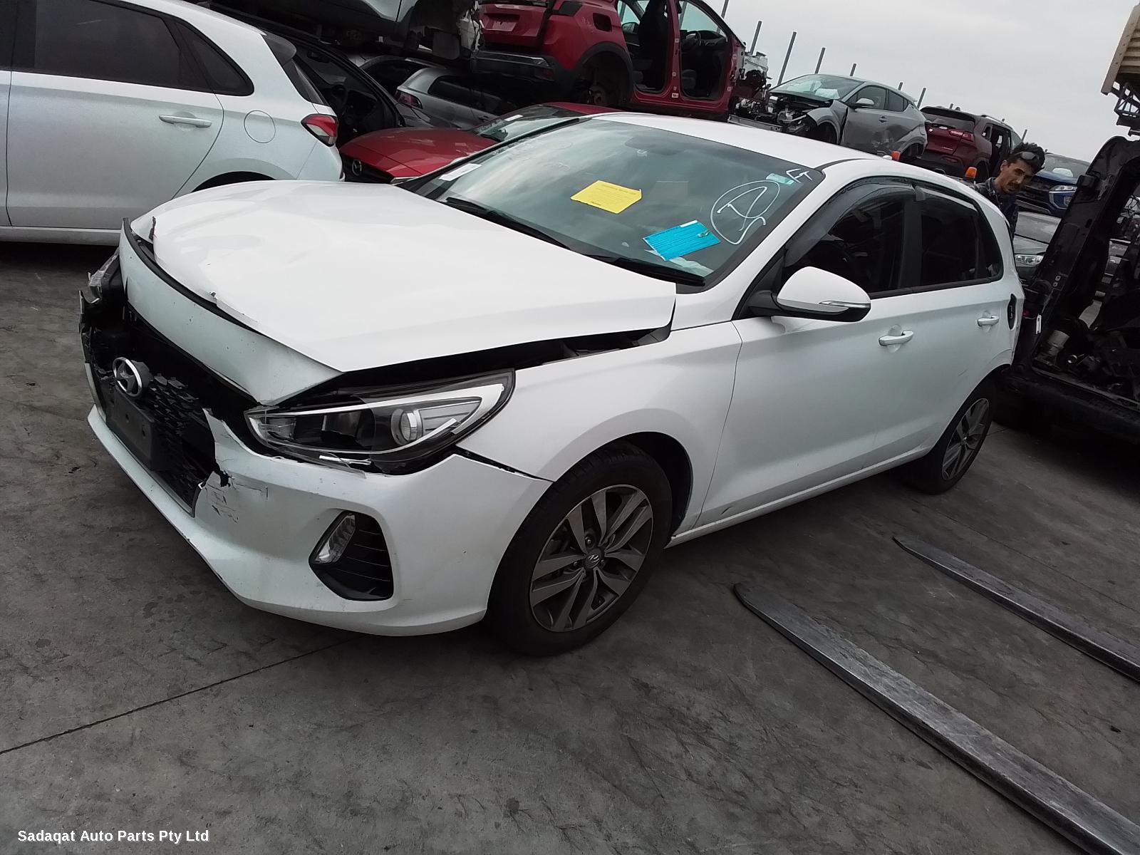 Hyundai I30 Left Door Mirror