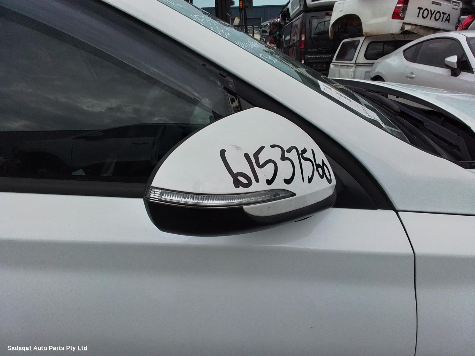 Hyundai I30 Left Door Mirror