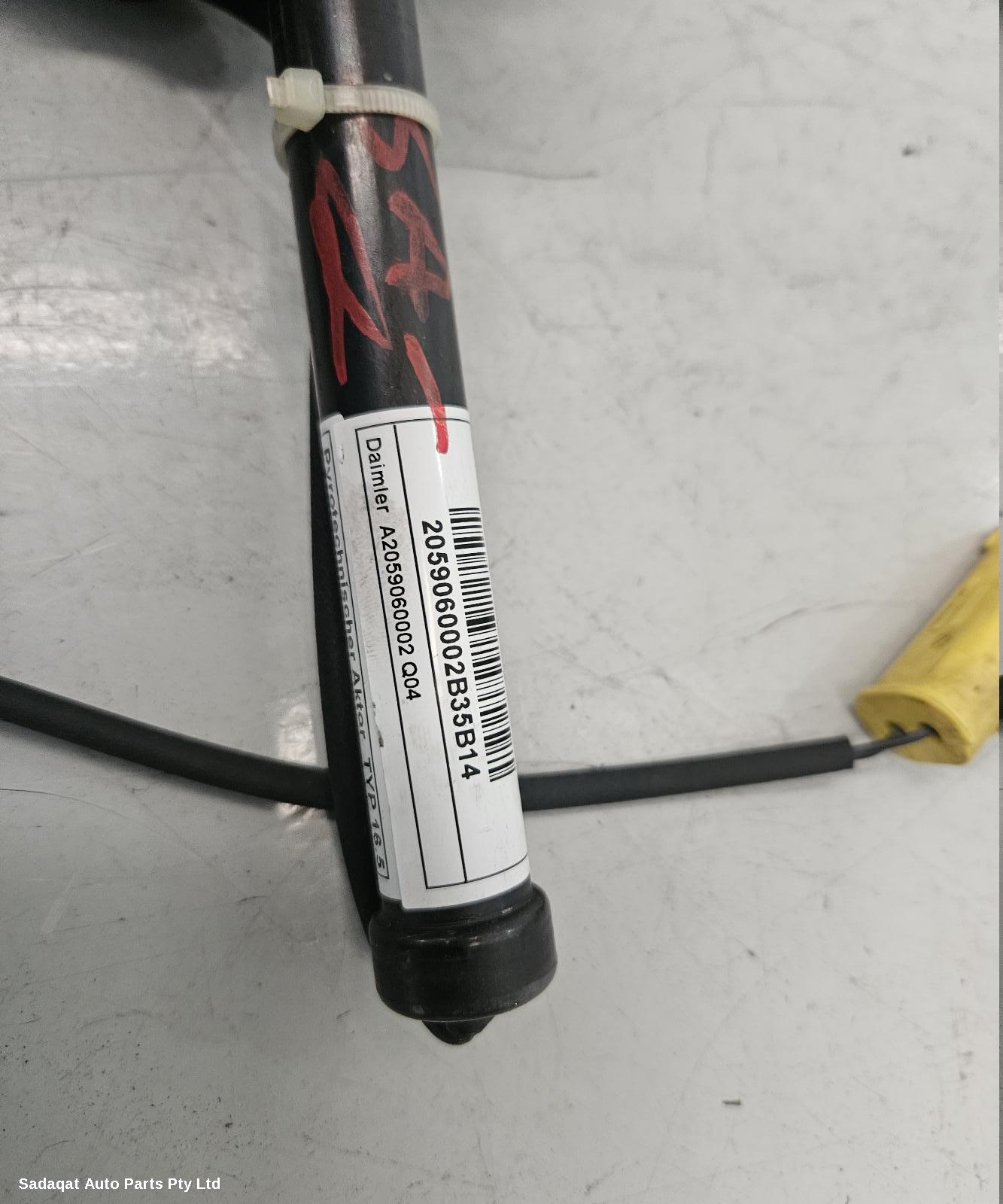 Mercedes C Class Bonnet Hinge/strut