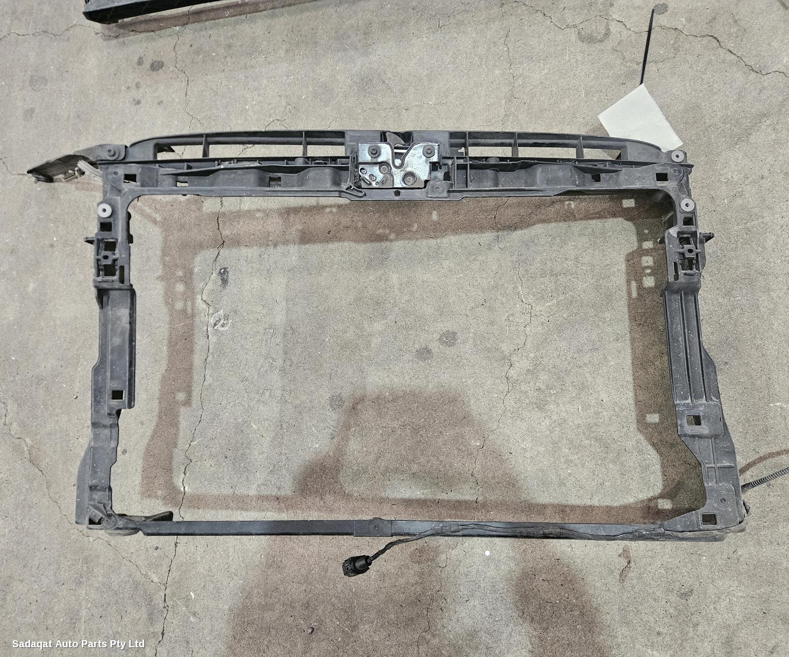 Volkswagen Golf Radiator Support
