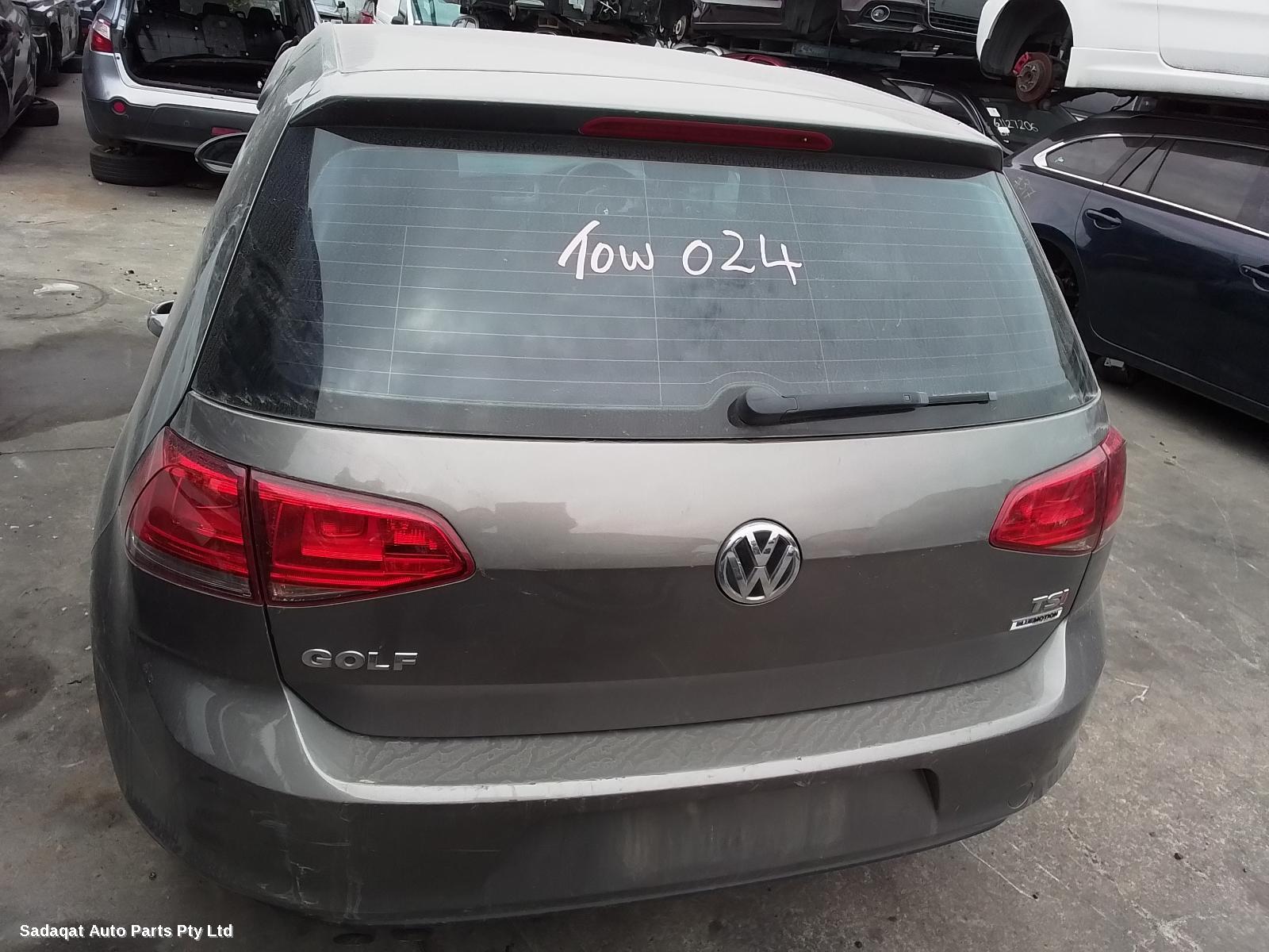 Volkswagen Golf Left Taillight